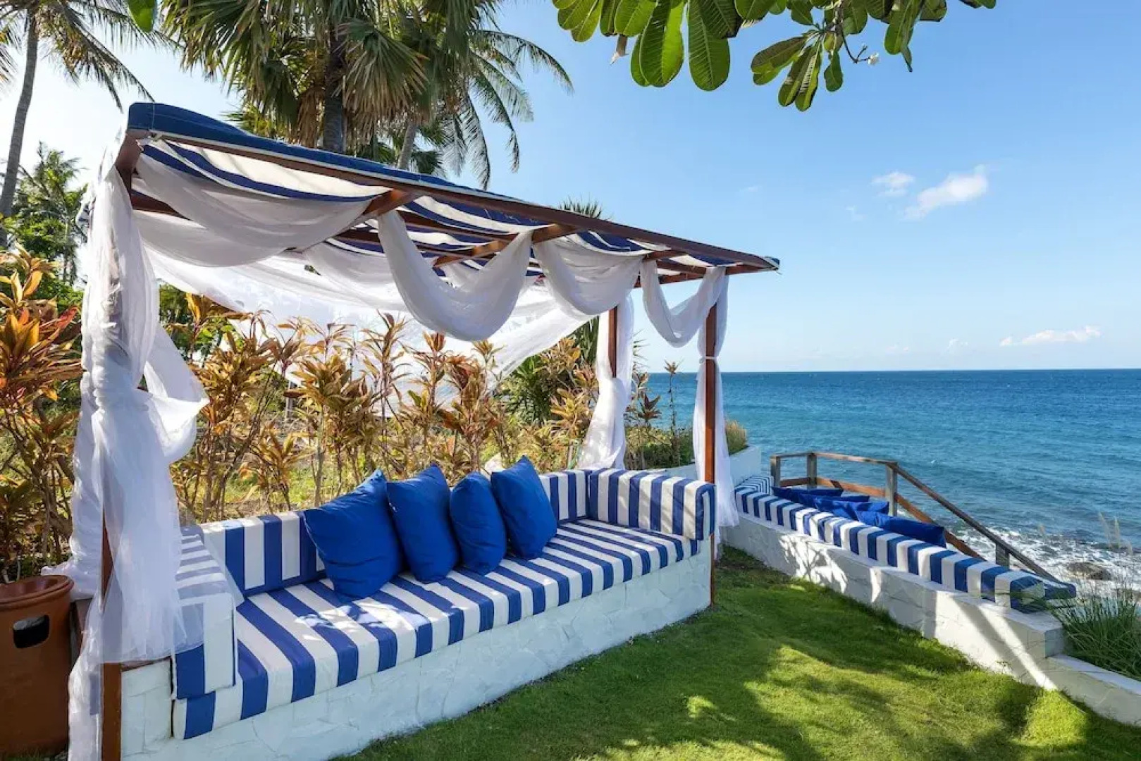 Kanna Seafront Estate