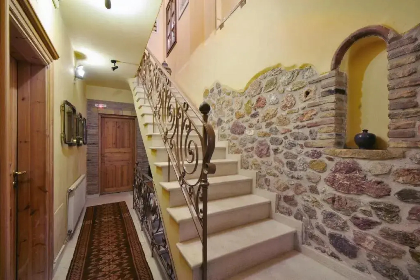 Archontiko Art Hotel