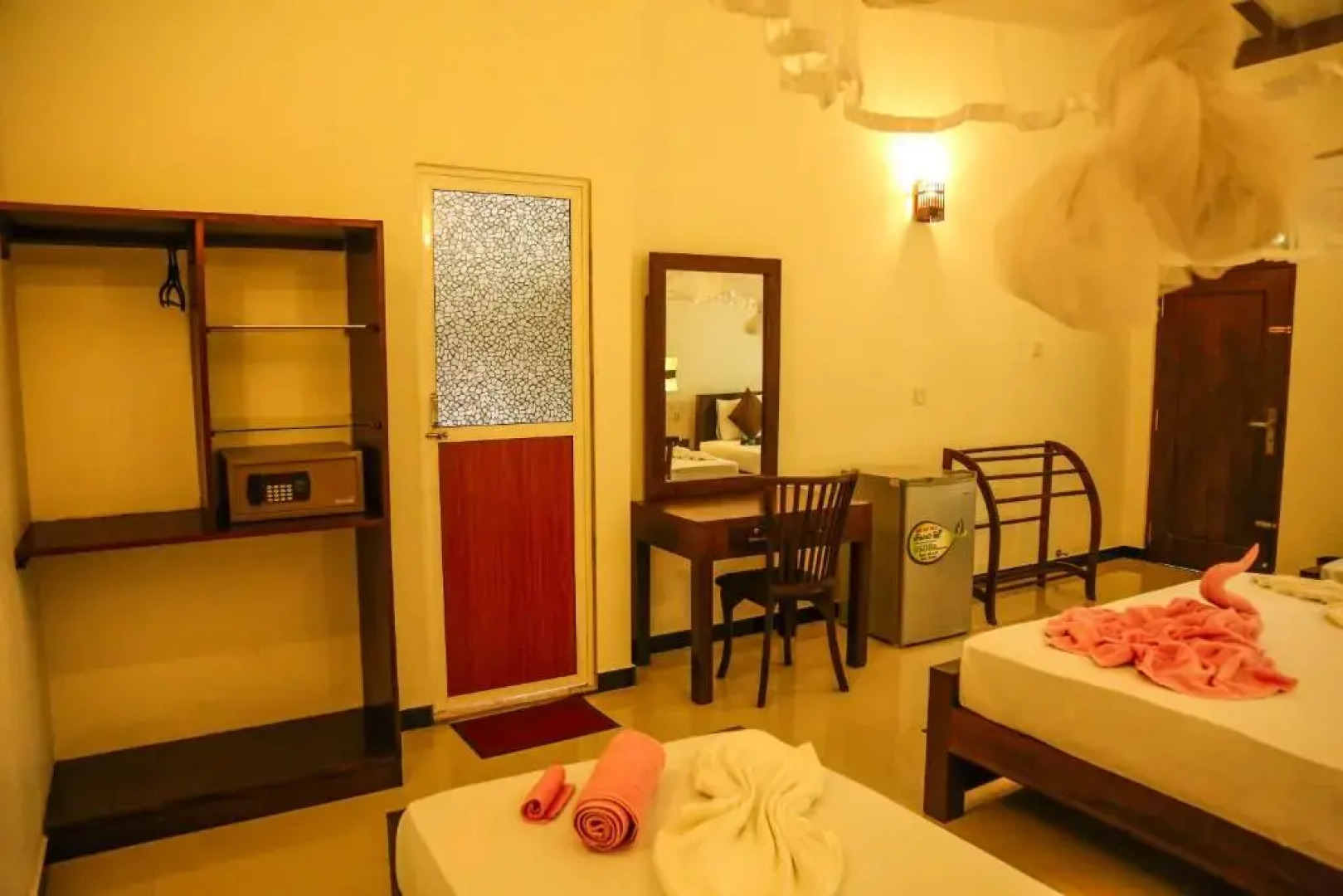 Tinara River Inn, Weligama