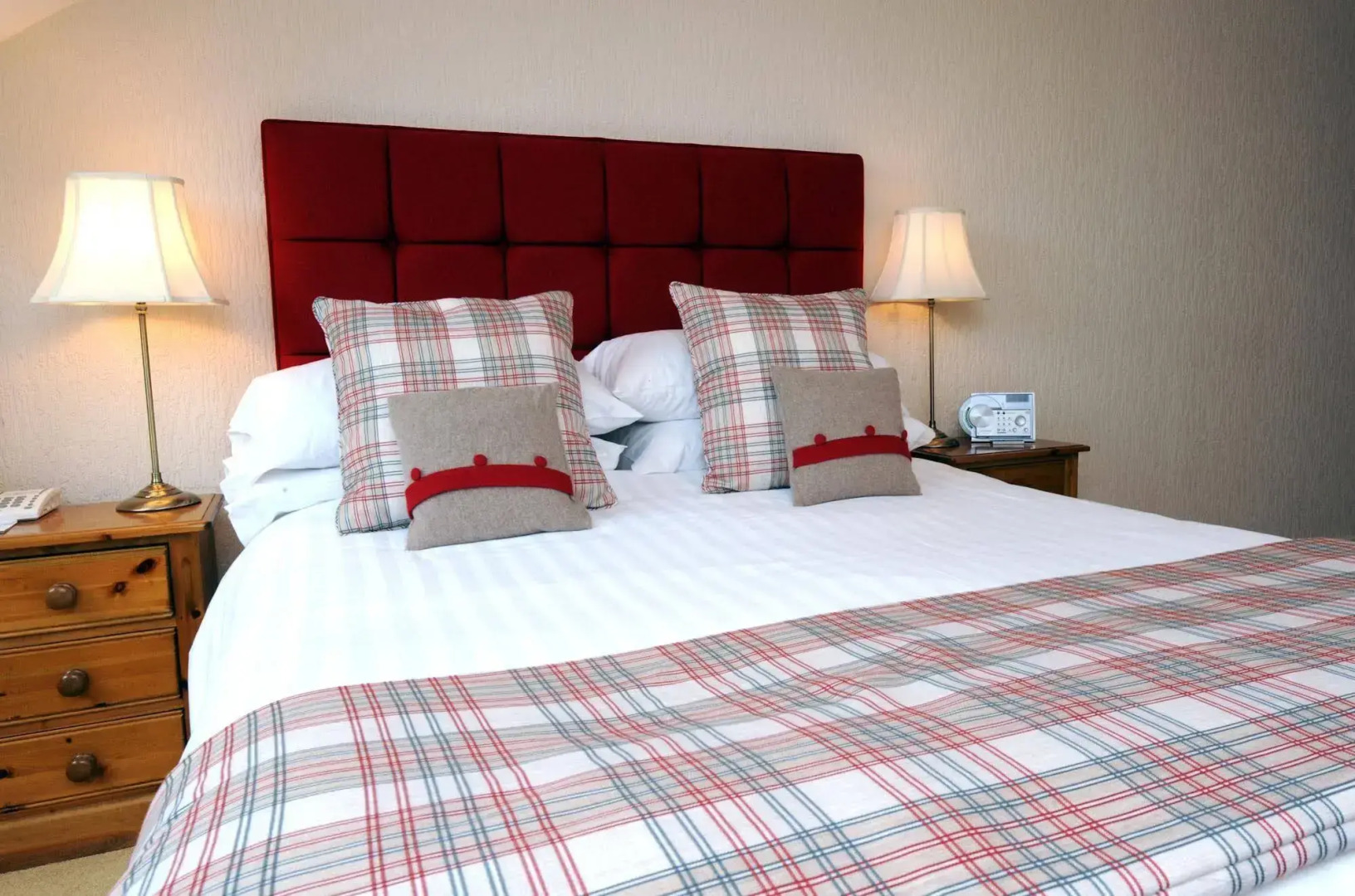 Wolfscastle Country Hotel