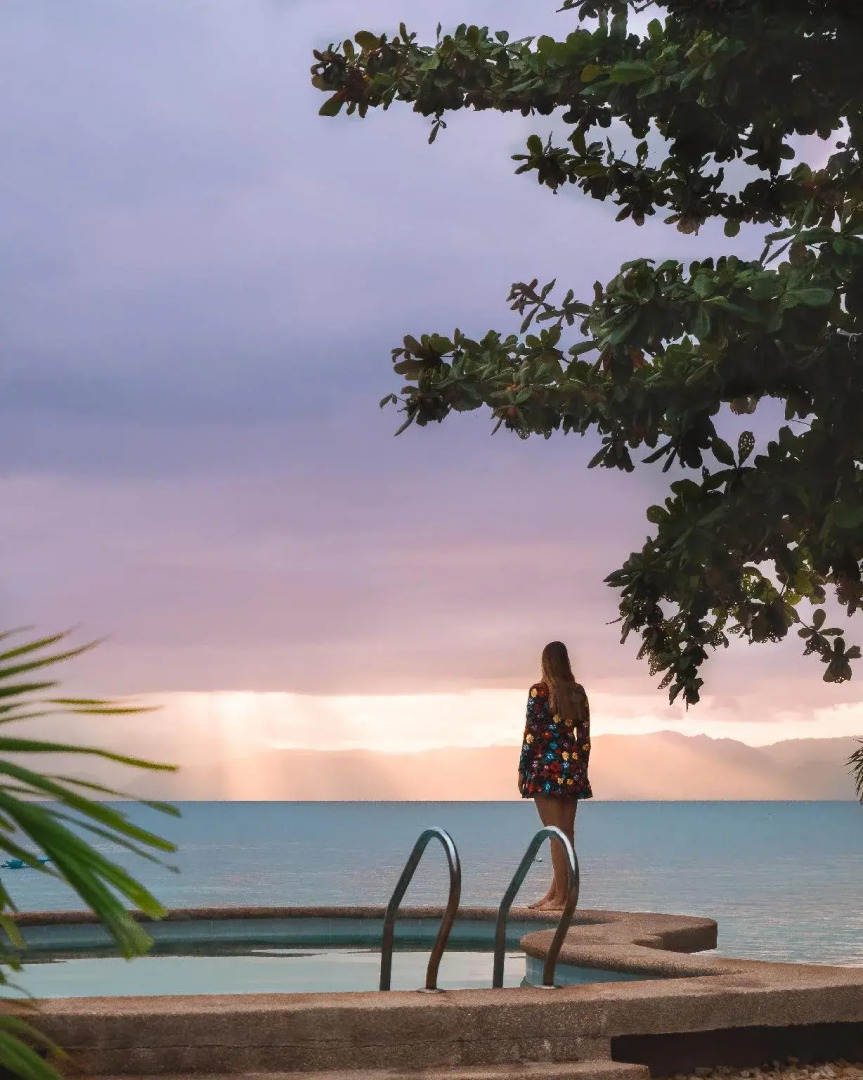 Pescadores Seaview Suites Moalboal