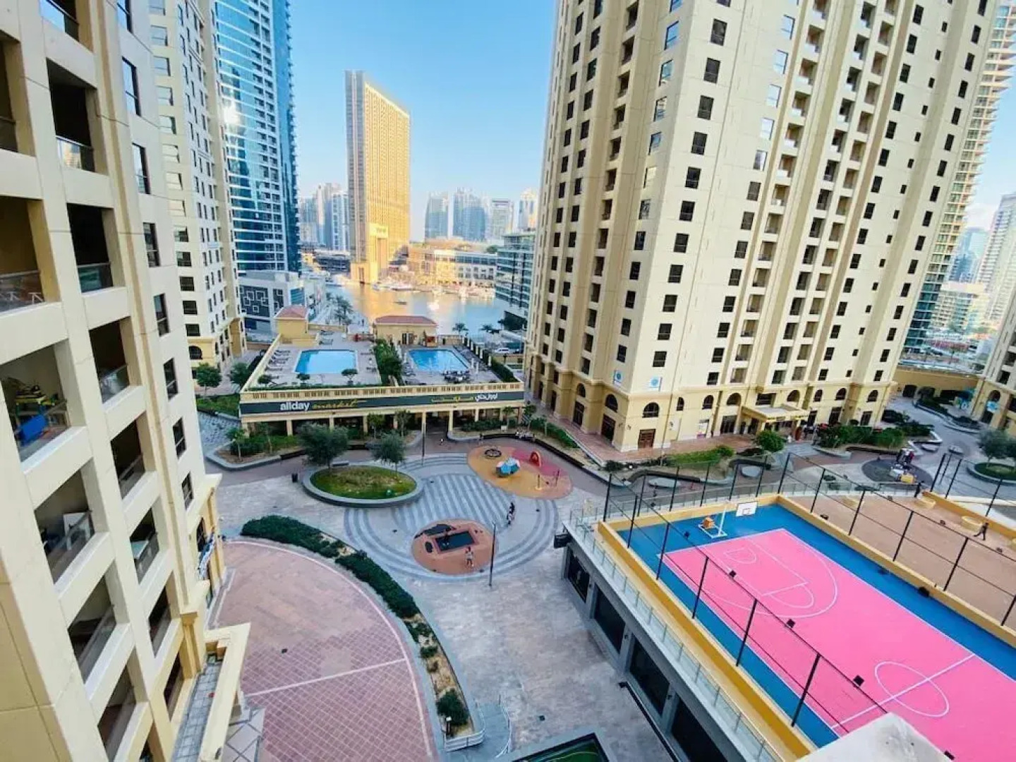 Bollywood Beach Hostel