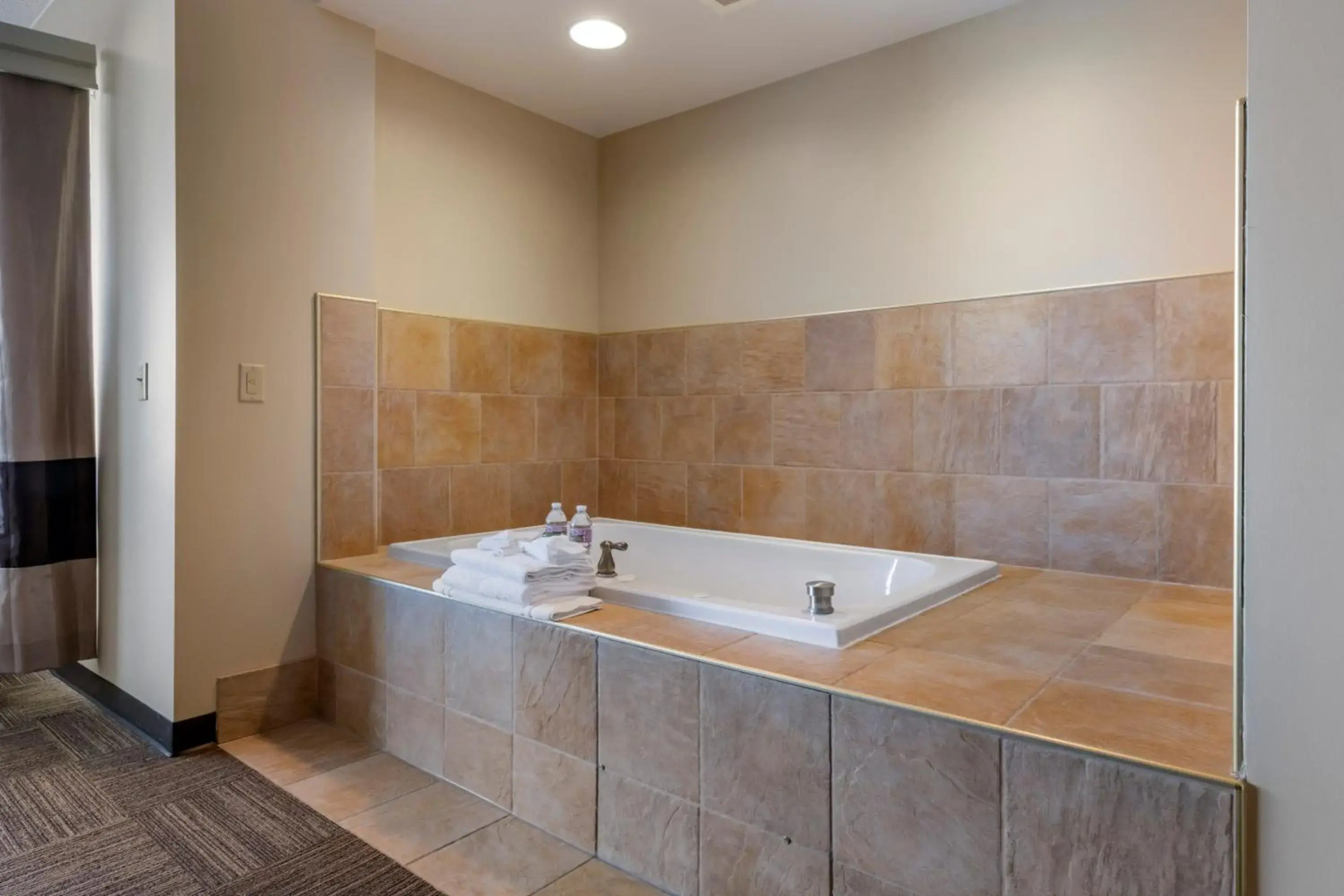 Lift Bridge Lodge, an Ascend Collection Hotel