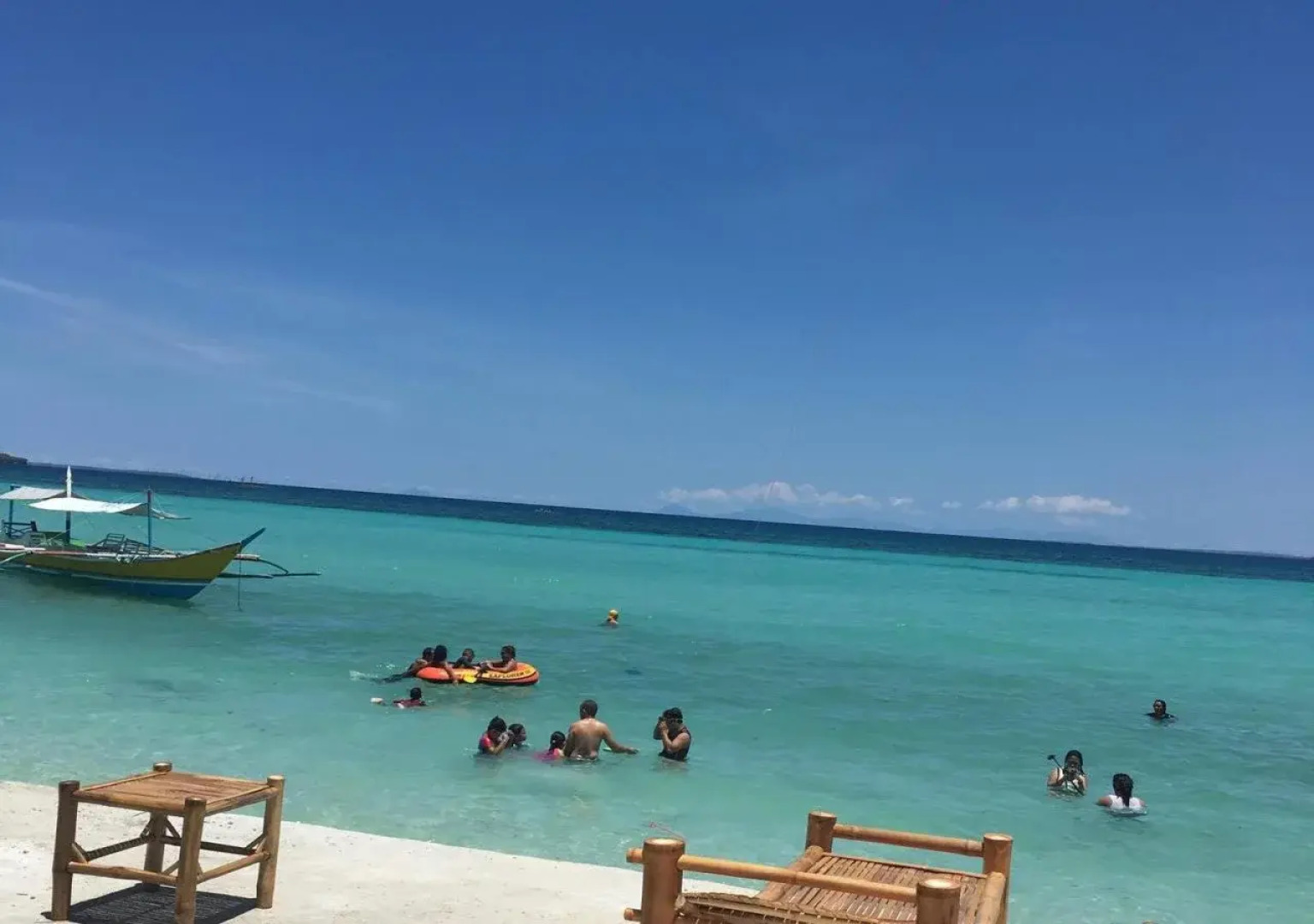 Ritzy's White Beach Resort & Restaurant