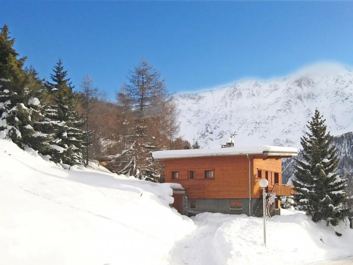 Chalet of Character Just 150 Meters From the ski Lifts