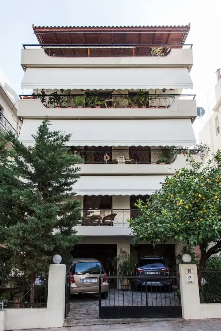 Gorgeous apt in Faliro with view