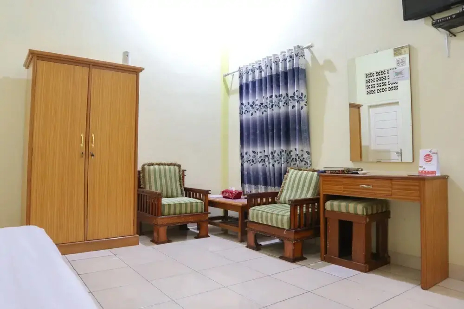 Hotel Almadinah Syariah by OYO Rooms