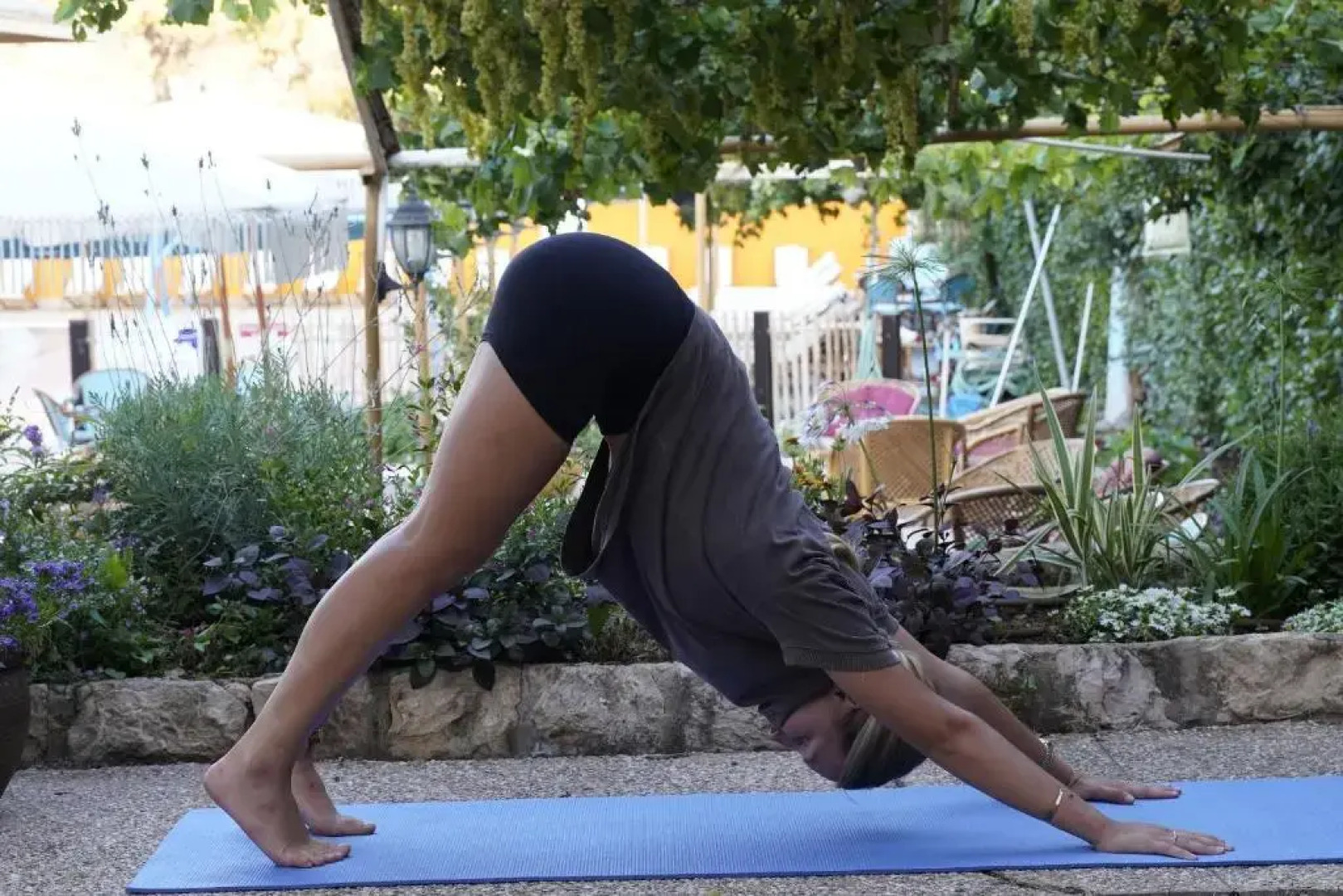 Mantur Metula by Selina