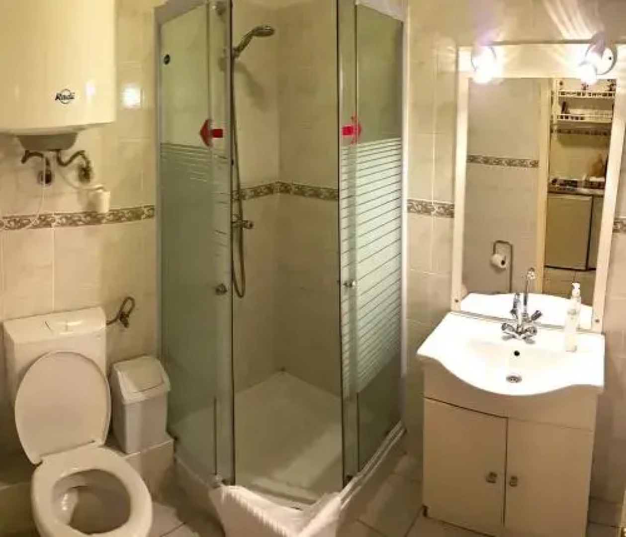 Kastélykert Szálló