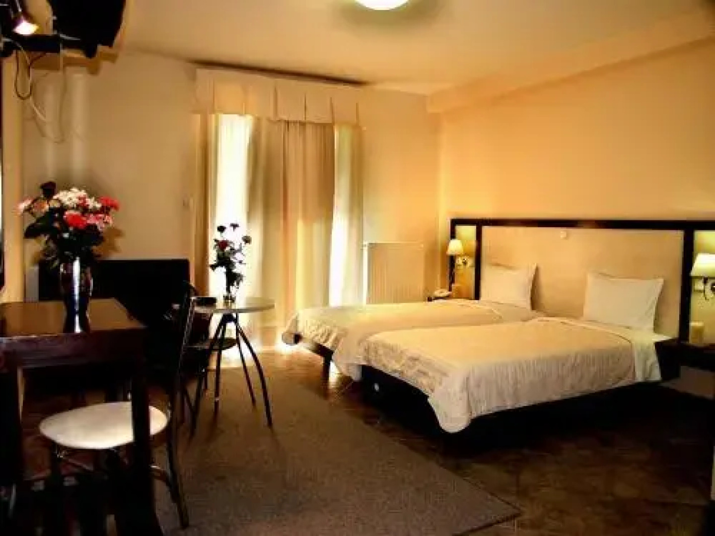 Batselas Traditional Hotel