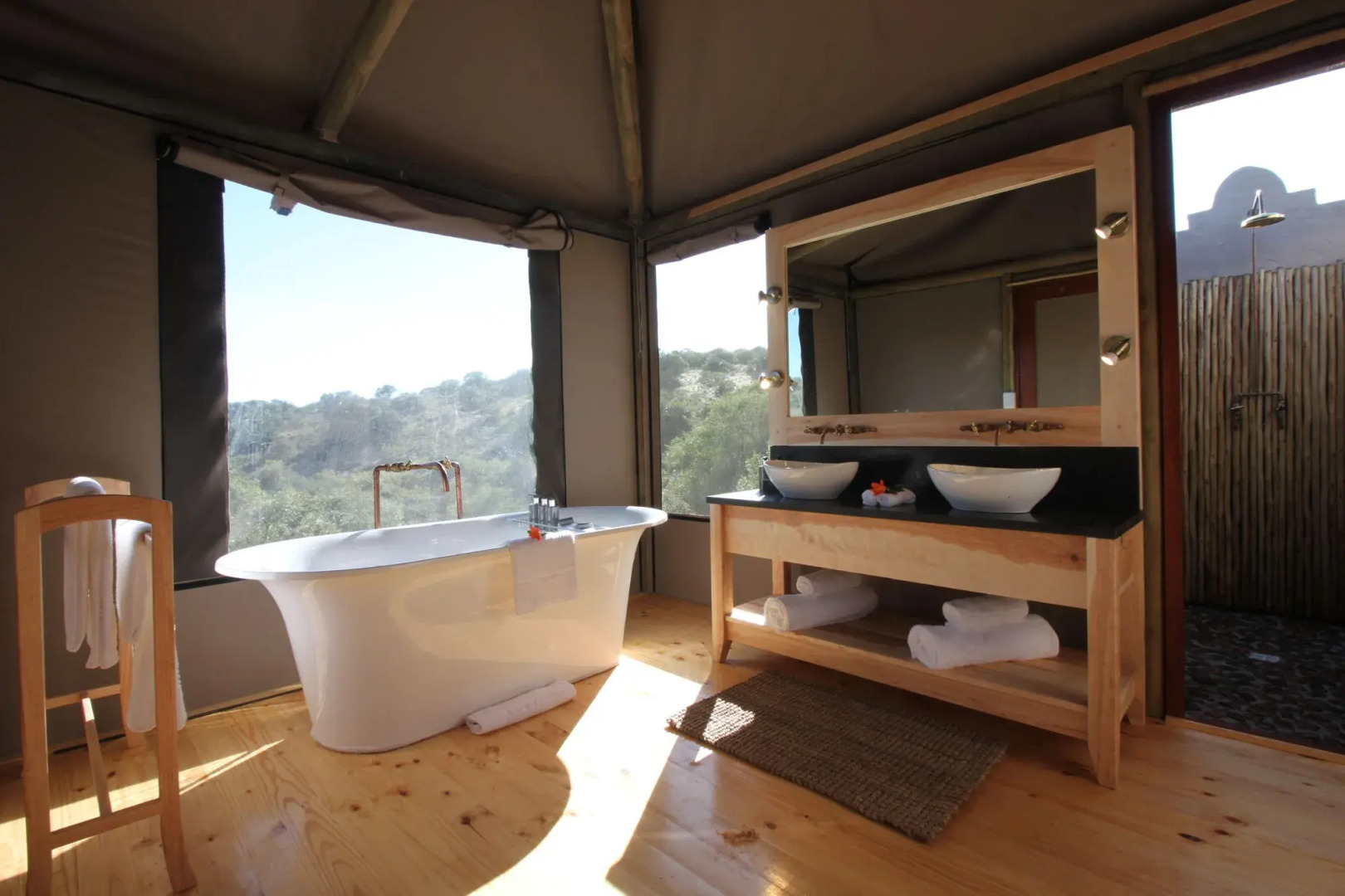 Bukela Game Lodge Amakhala Game Reserve