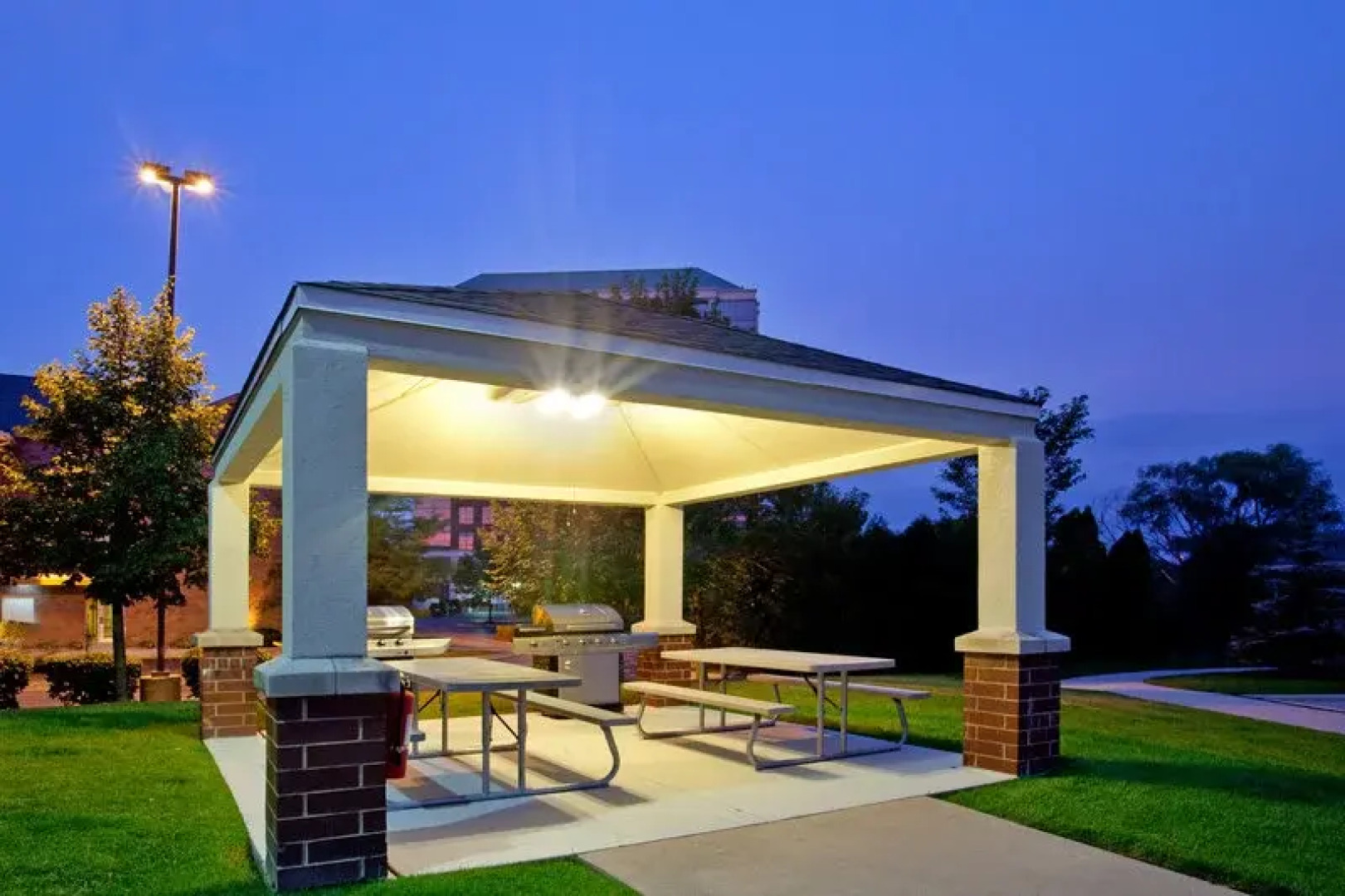 Hawthorn Suites by Wyndham Chicago Hoffman Estates