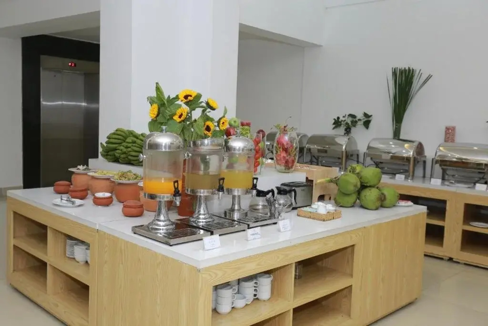 Central Phu Hung Hotel