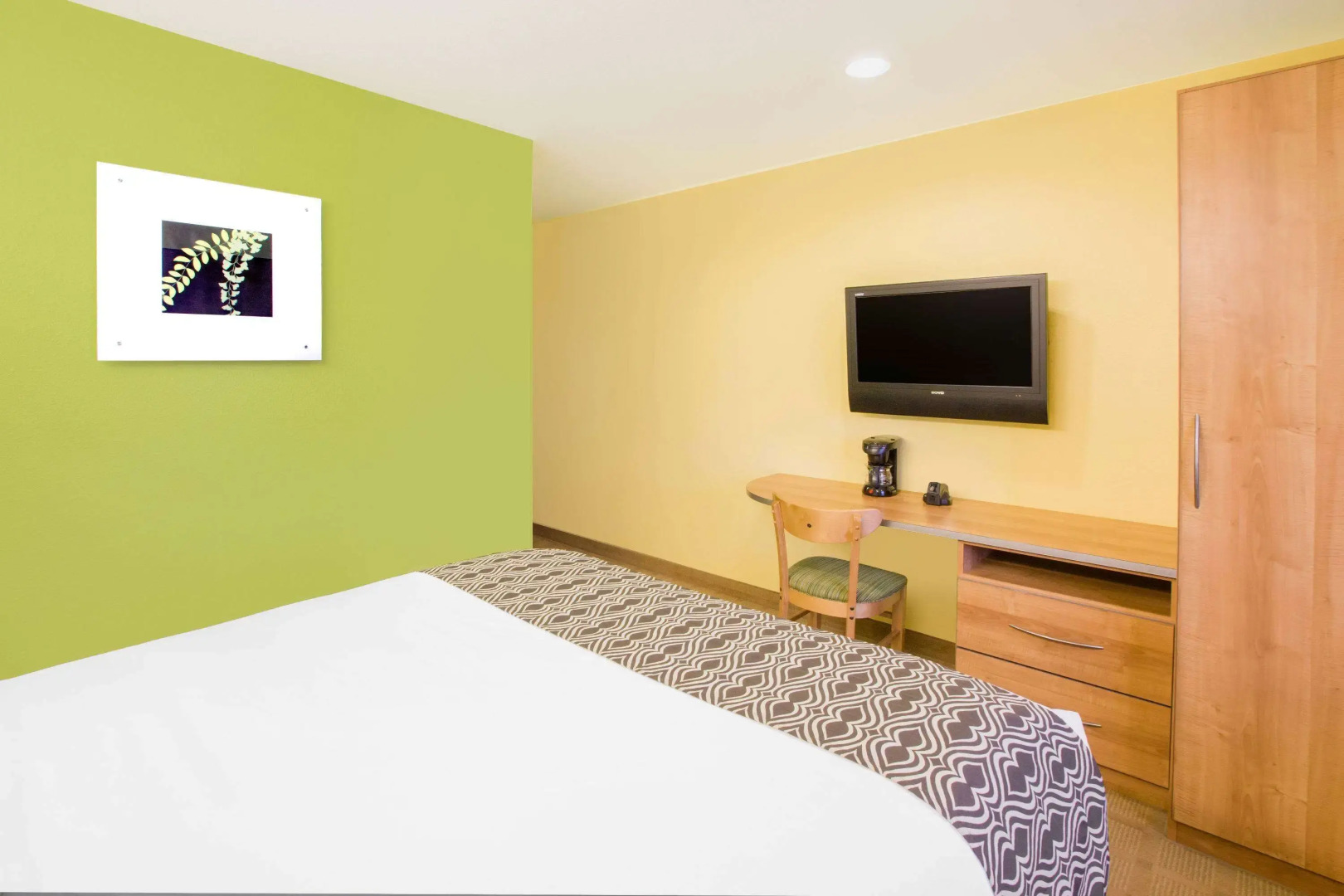 Microtel Inn & Suites by Wyndham Delphos