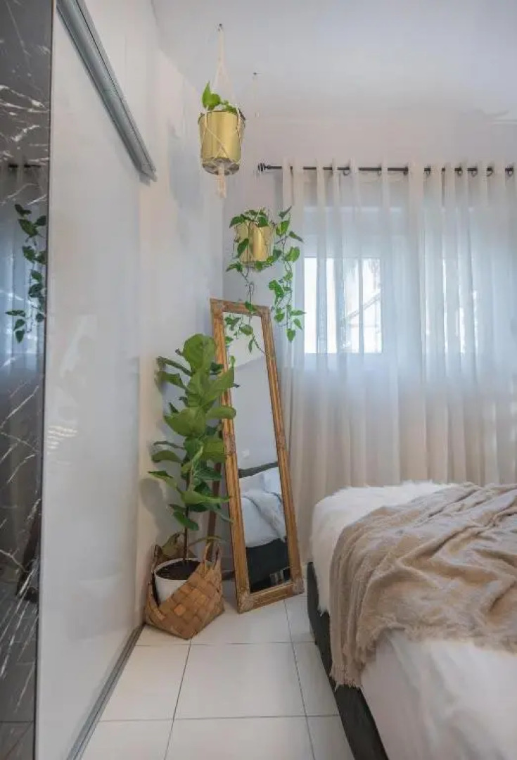 Inconceptual apartment