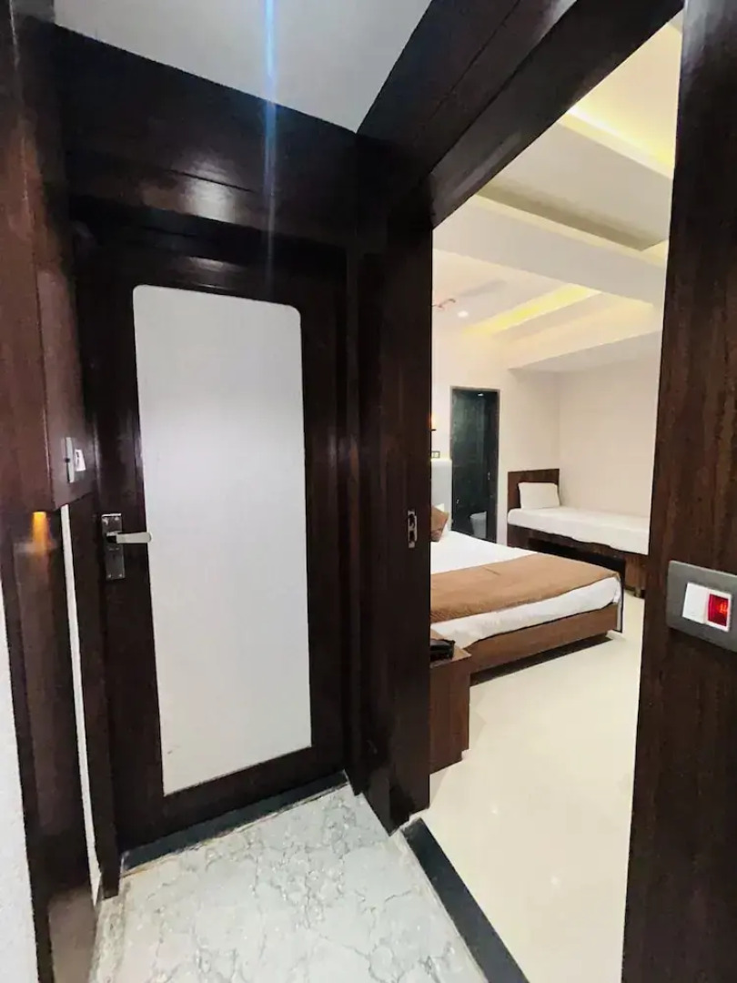Hotel Care Residency By OYO Rooms
