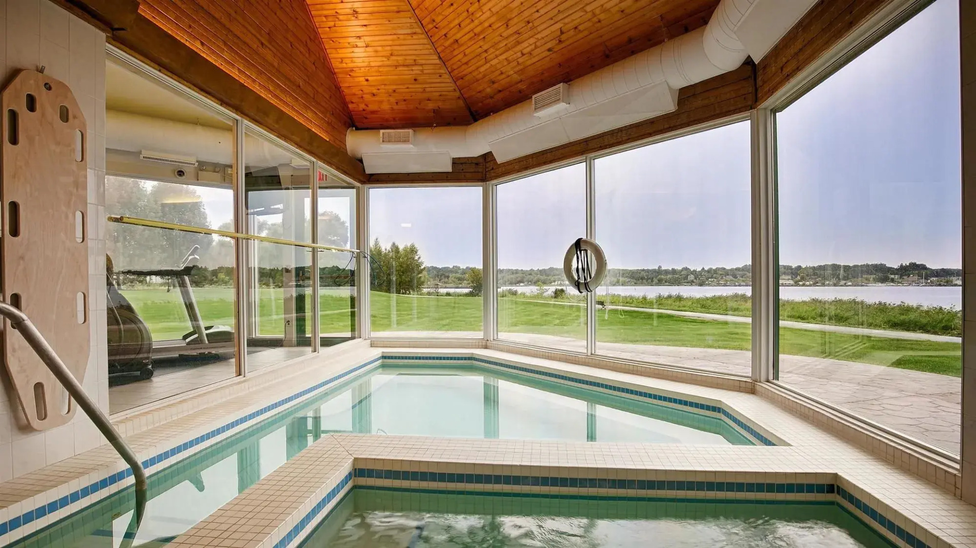 Best Western Inn On The Bay