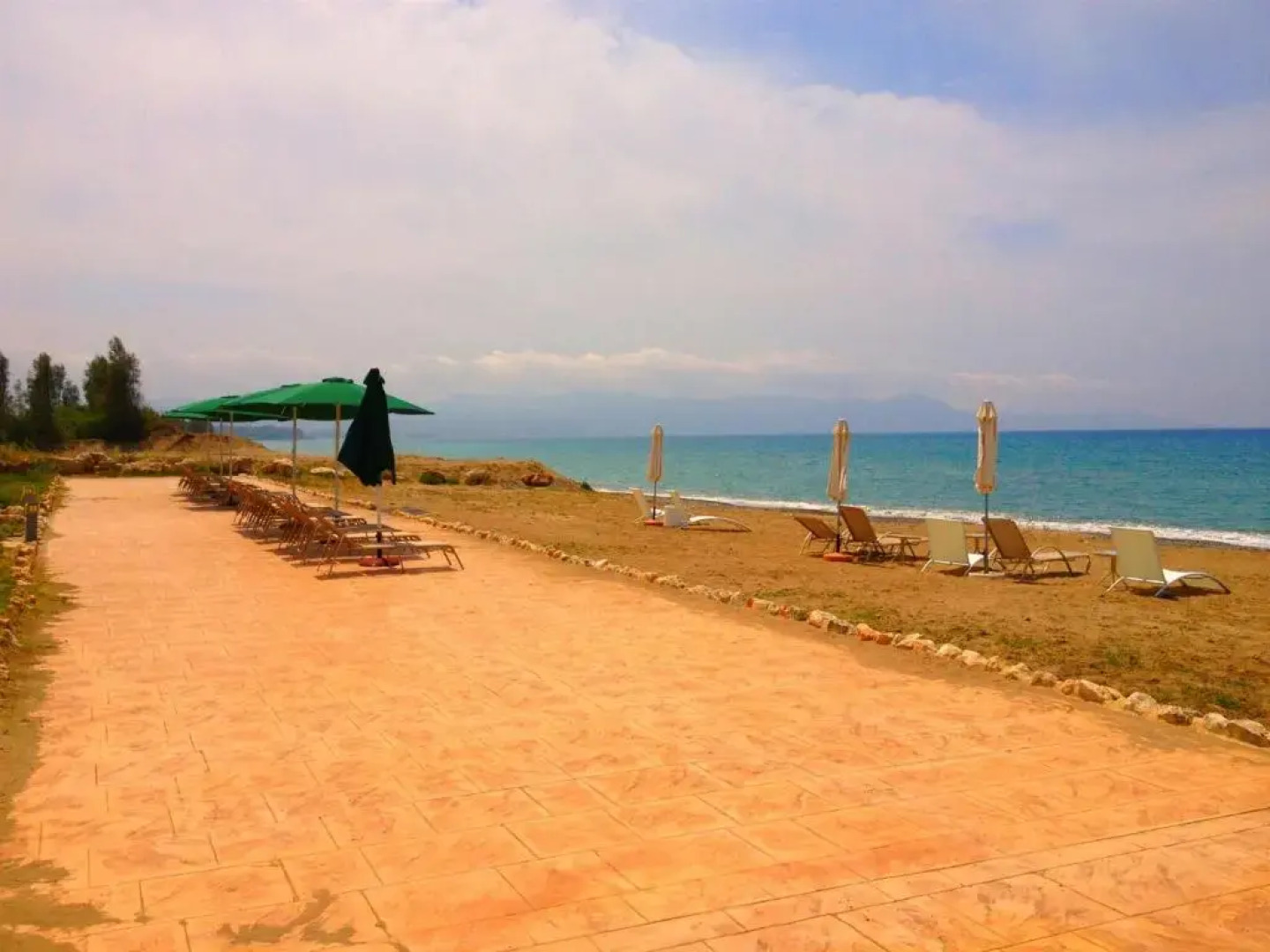 Villa Kartelia Sandy Beach Villas