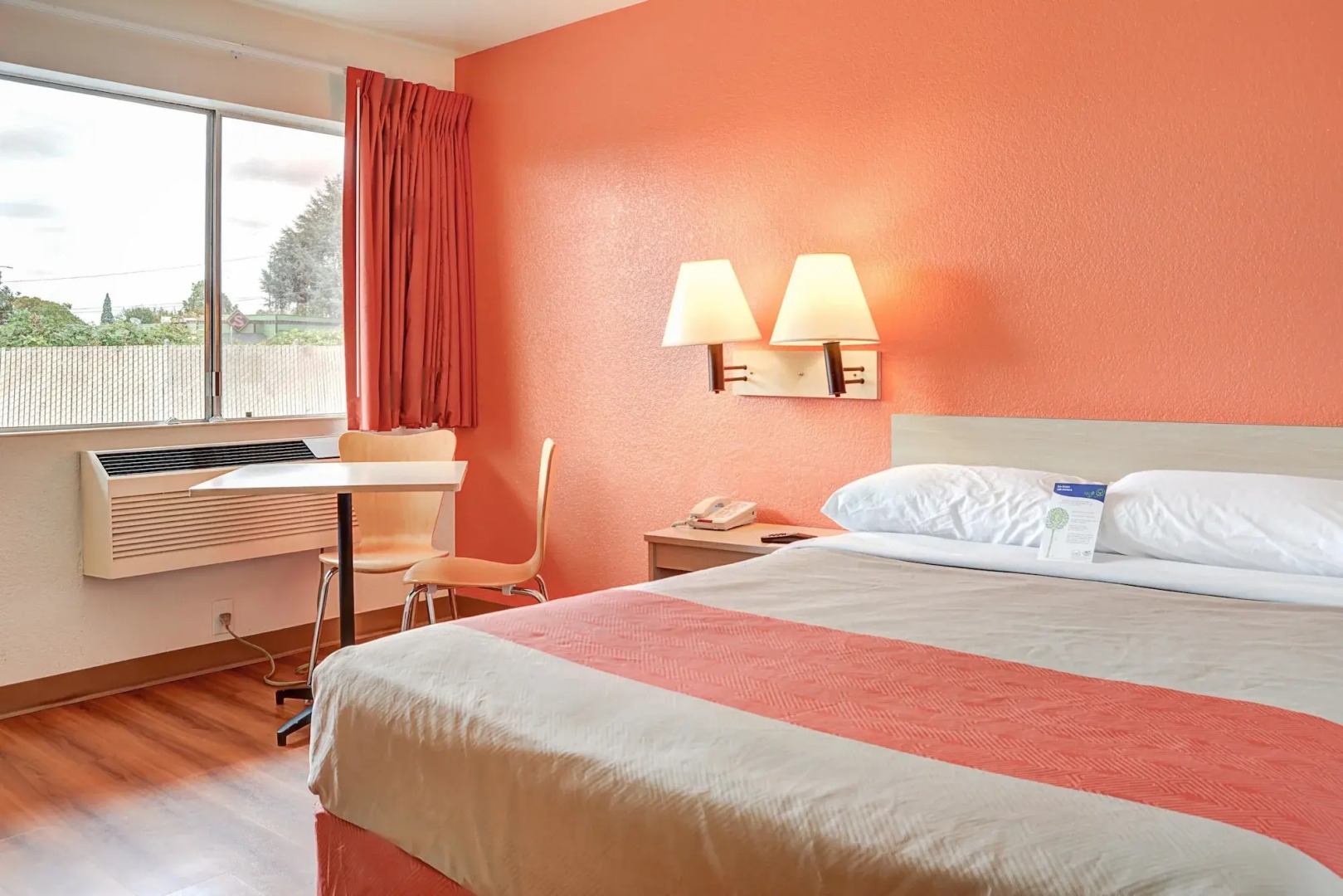 Motel 6 Portland, OR - Central