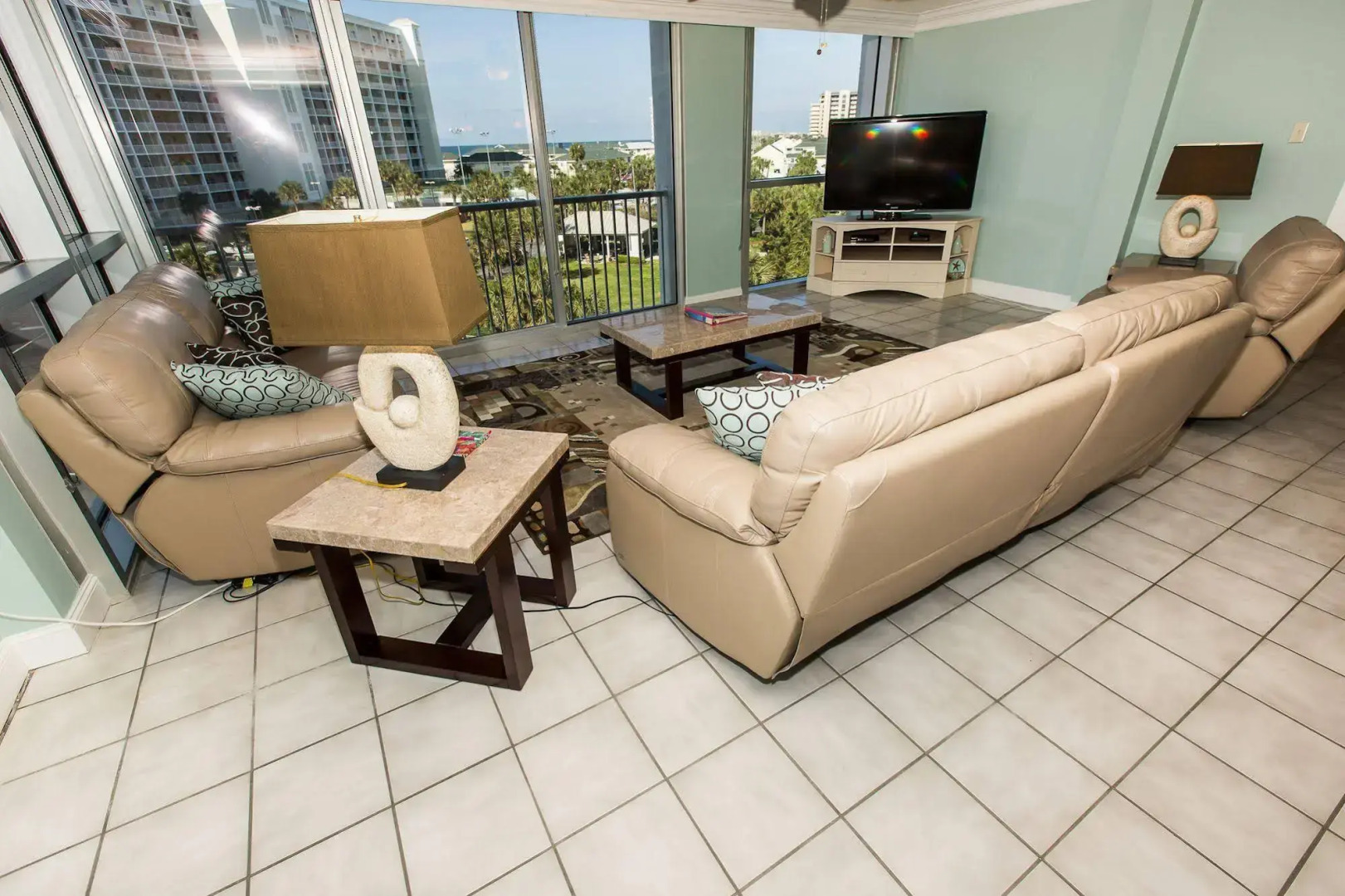 Shoreline Towers by Holiday Isle