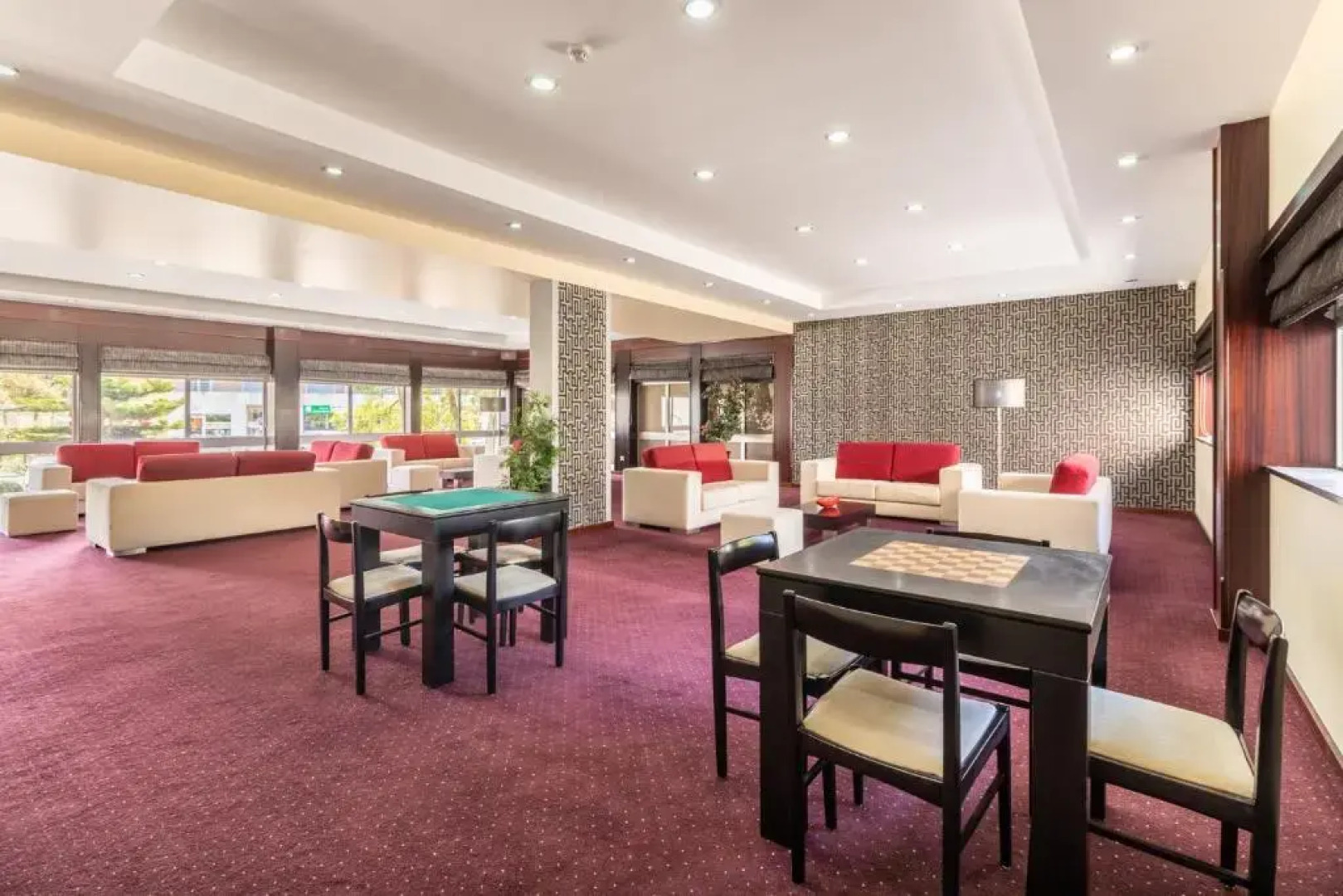 Hotel Colmeia Monte Real