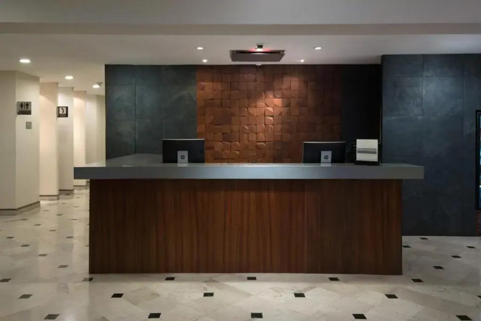 Krystal Urban Monterrey San Jerónimo