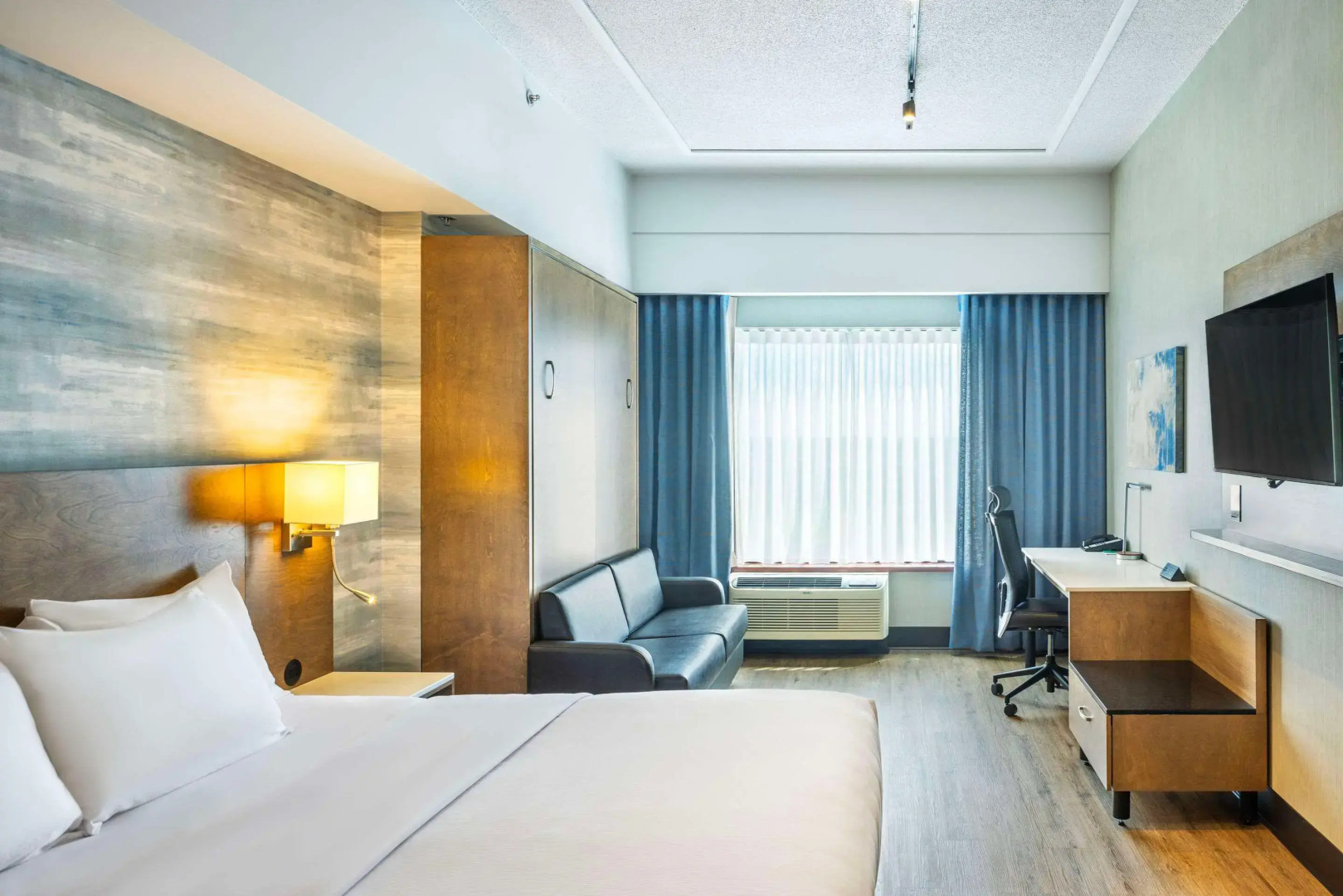 Quality Inn & Suites Levis