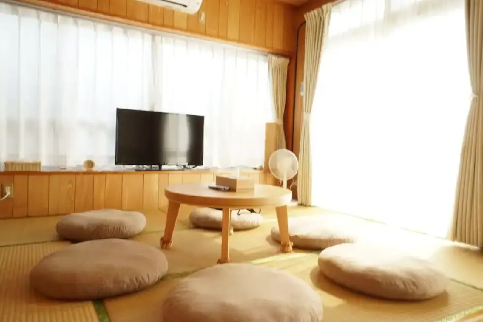 Kafuya Miyagi igusa villa