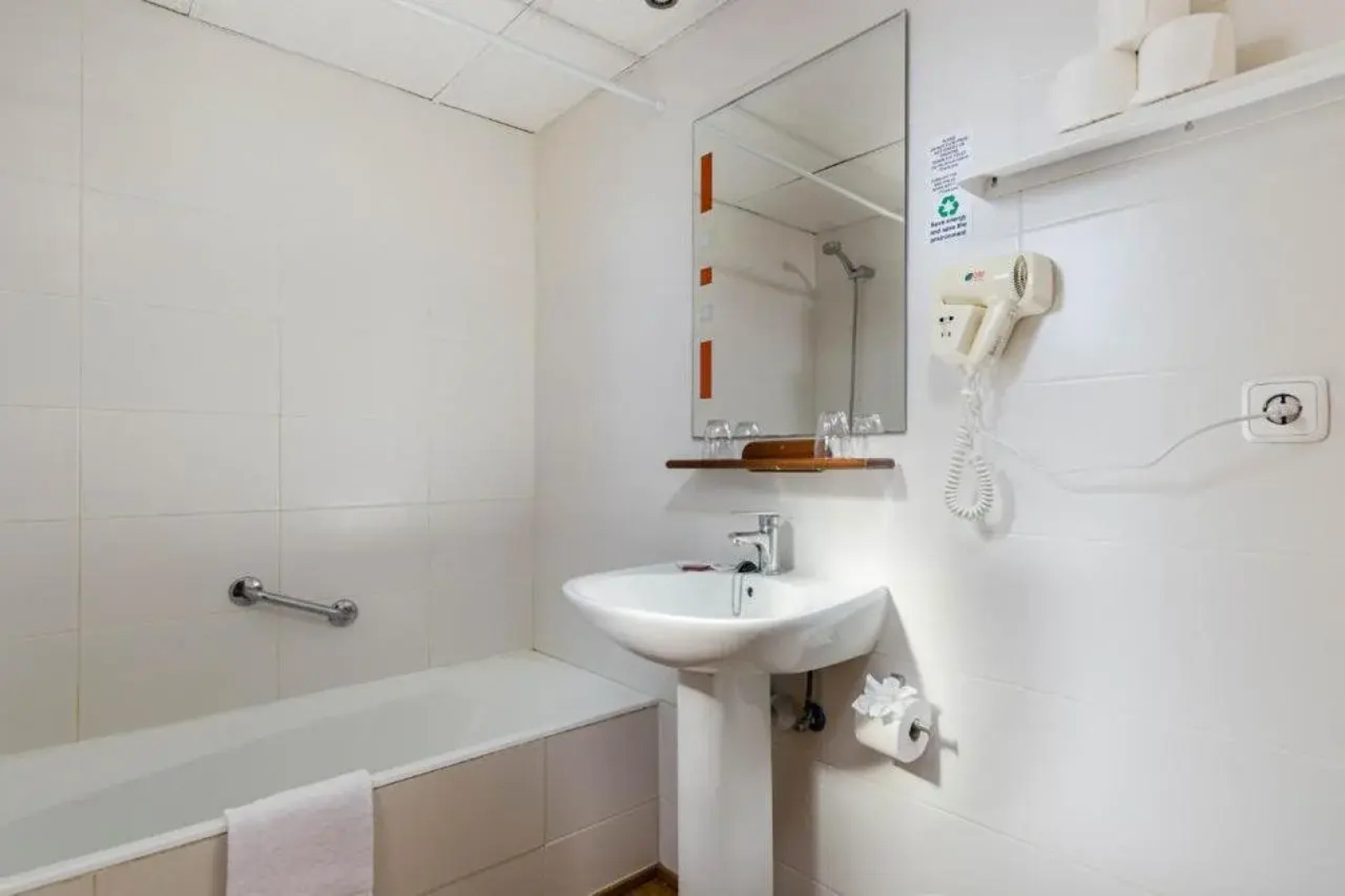 Mariner Club Apartments