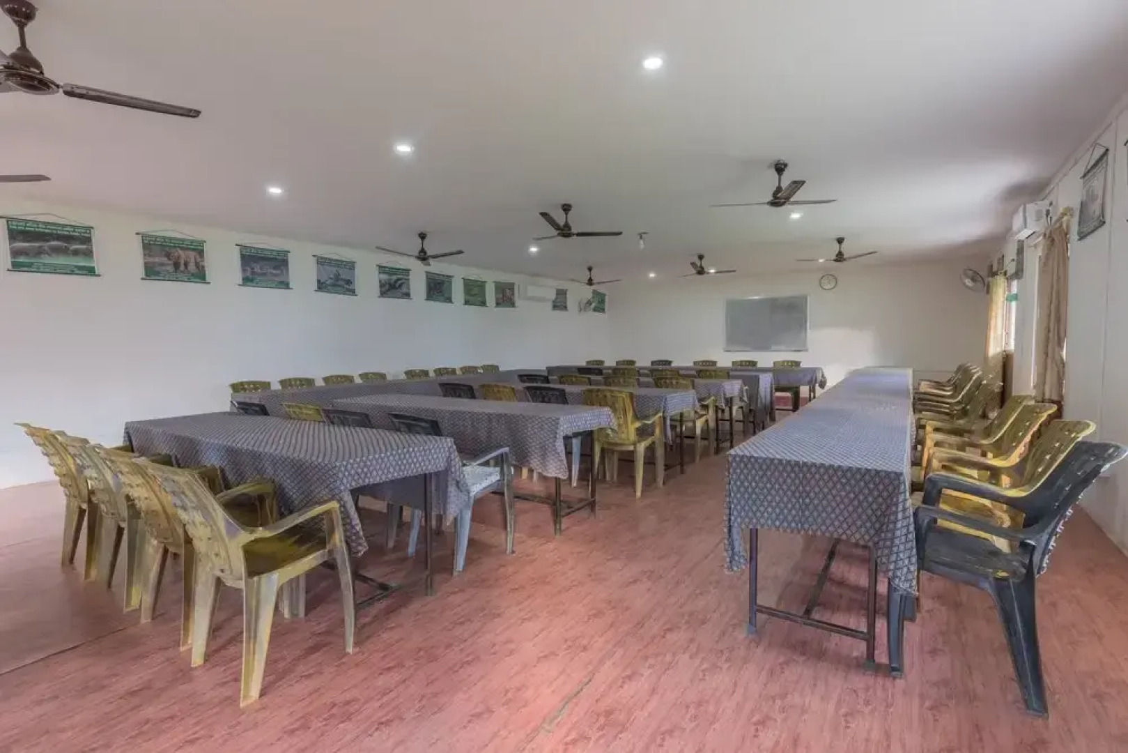 SPOT ON 638 Bardiya Gaida Camp