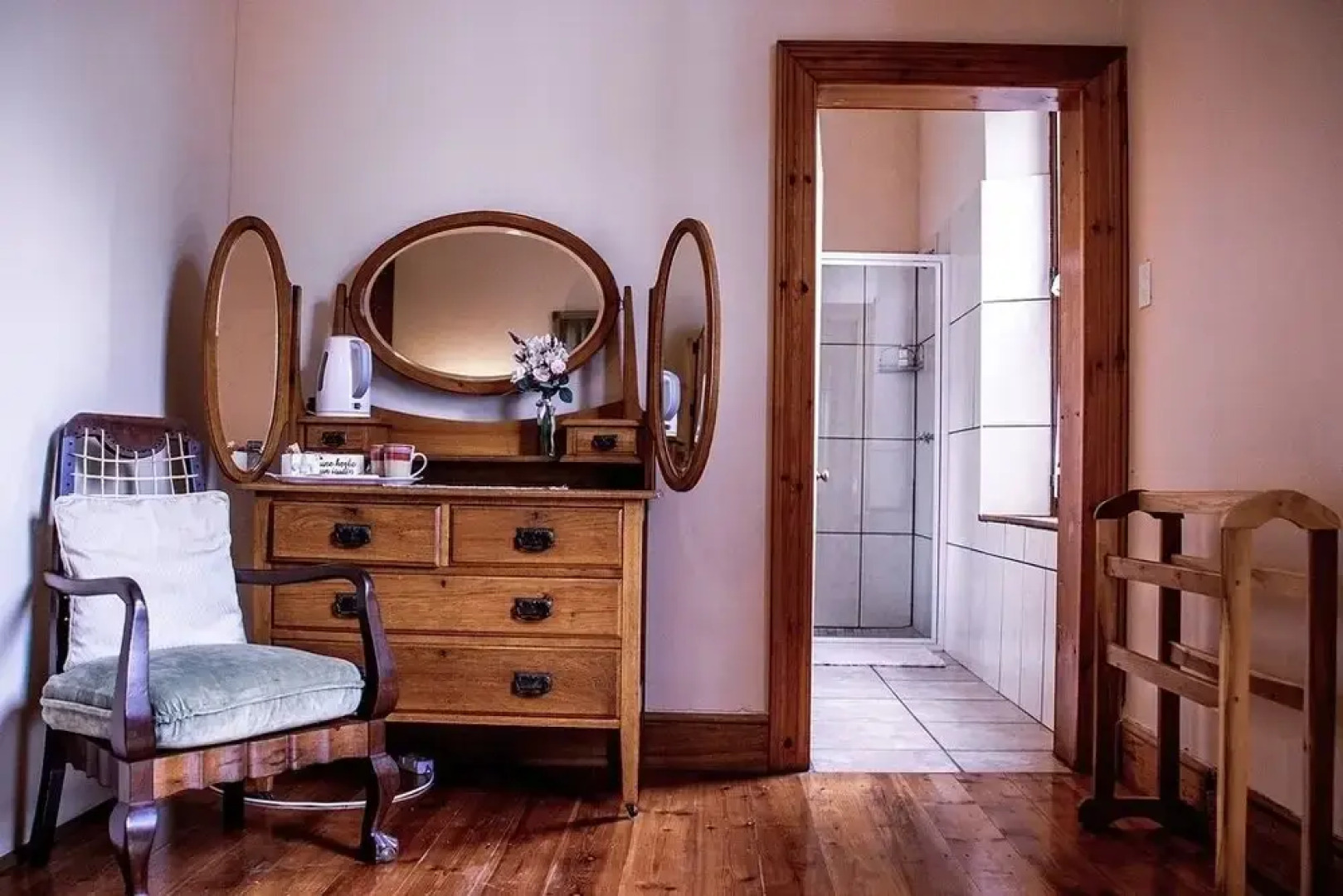 Audreys Vineyard Cottage & Homestead