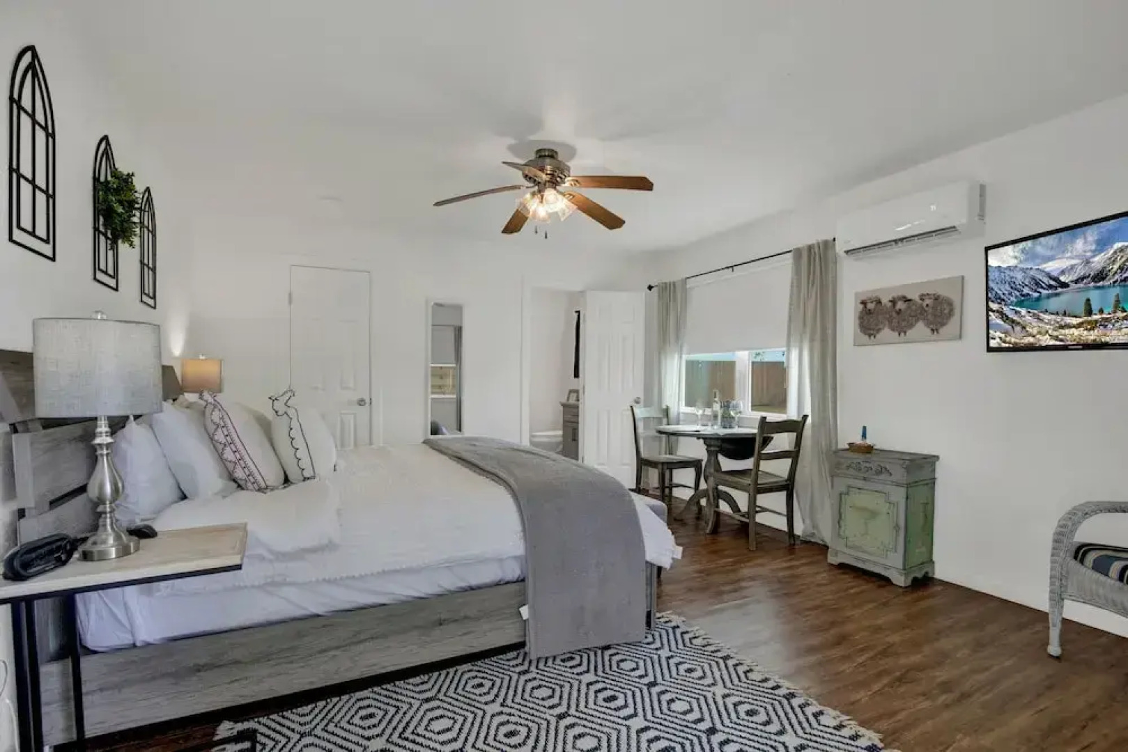 Cozy Combo Heart of Wine Trail