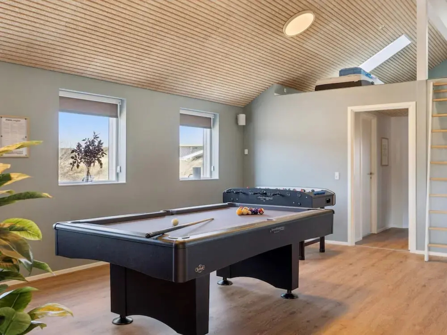 5 Star Holiday Home in Henne Beach