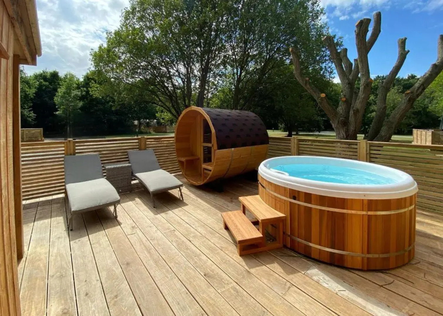 Woodland Park Lodges