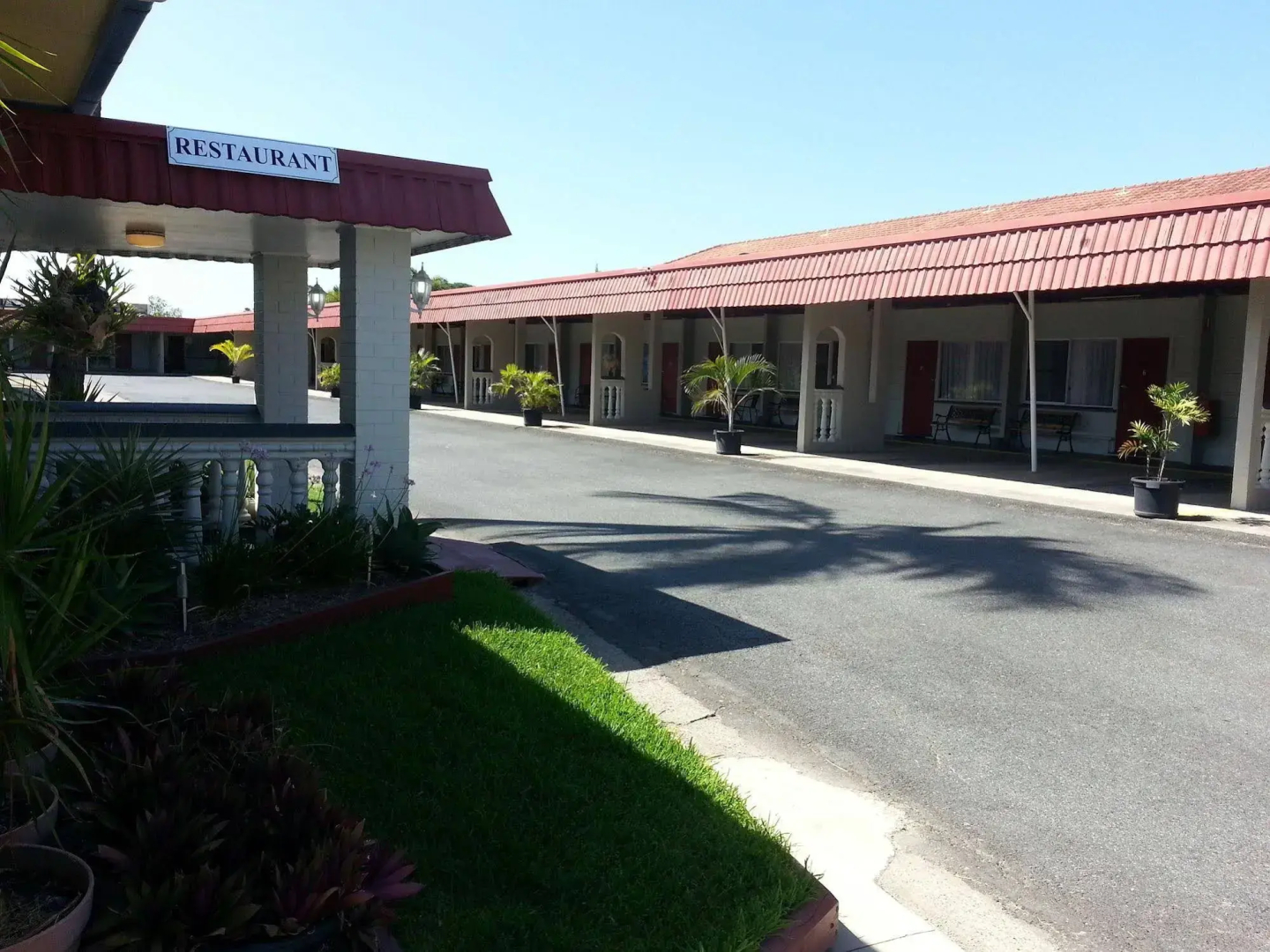 Tropic Coast Motel