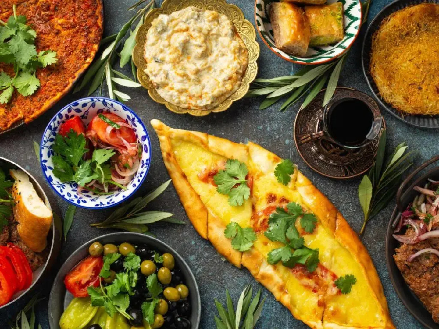 Cozy 2 Bedroom Apartment