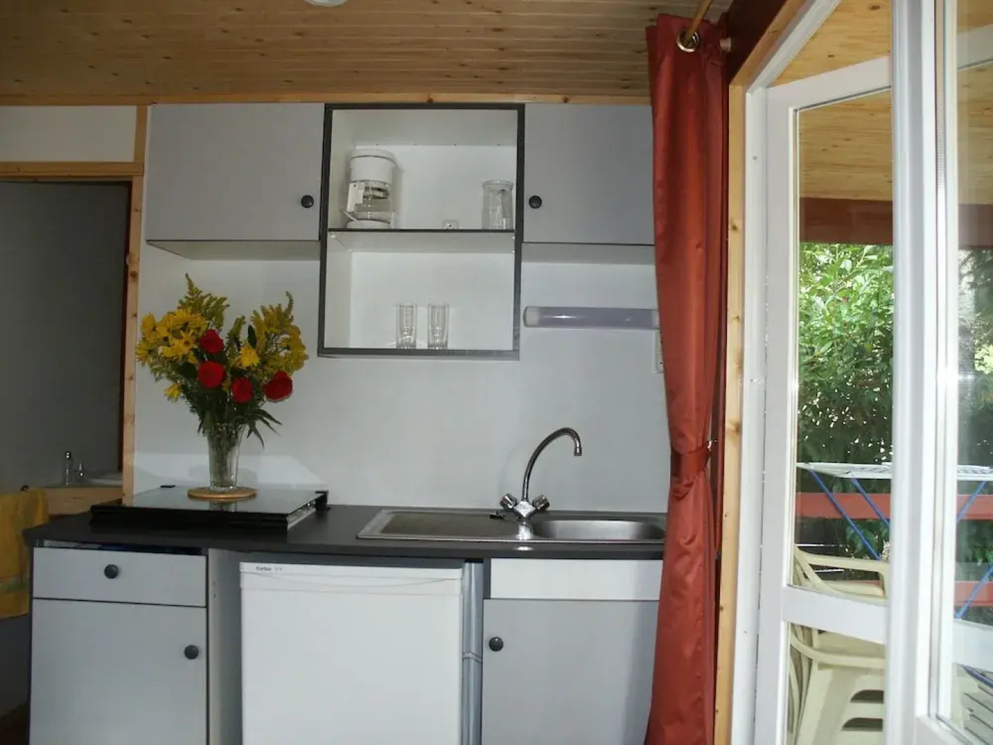 Camping Les Lacs de Courtes - Gîtes