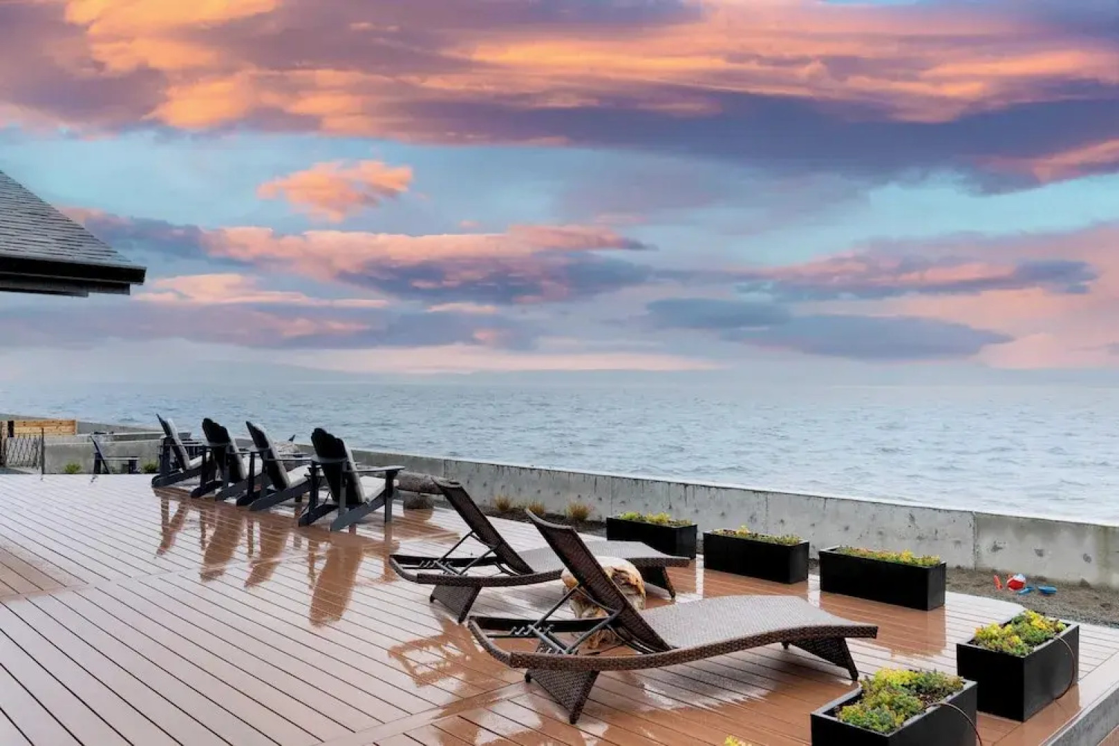 Oceanfront w/ Game Room, Fire Pit, Panoramic Views Angels Landing by Avantstay