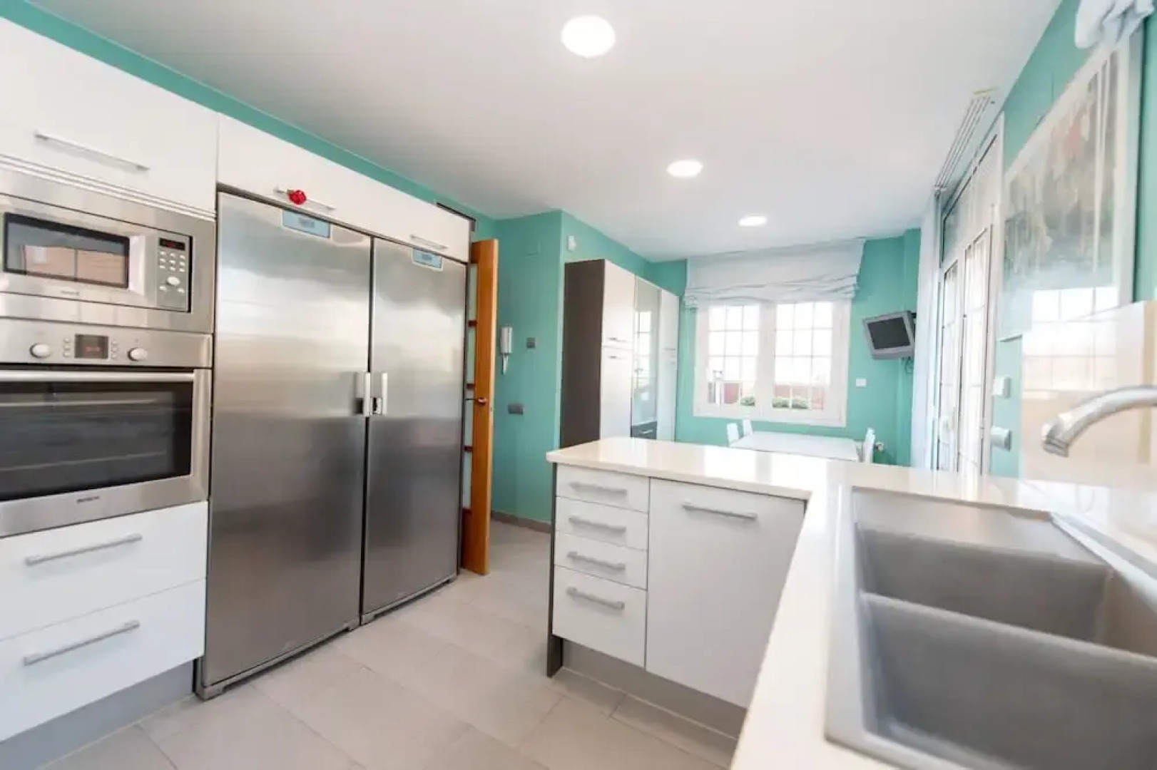 HomeHolidaysRentals Royal