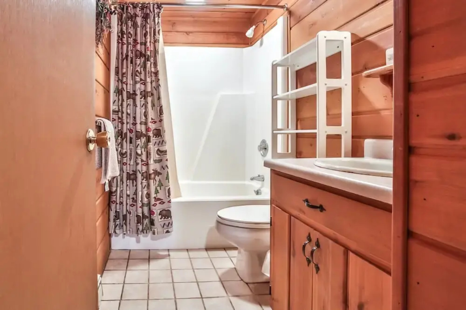 Pinewood #8512 - 3 Br Home