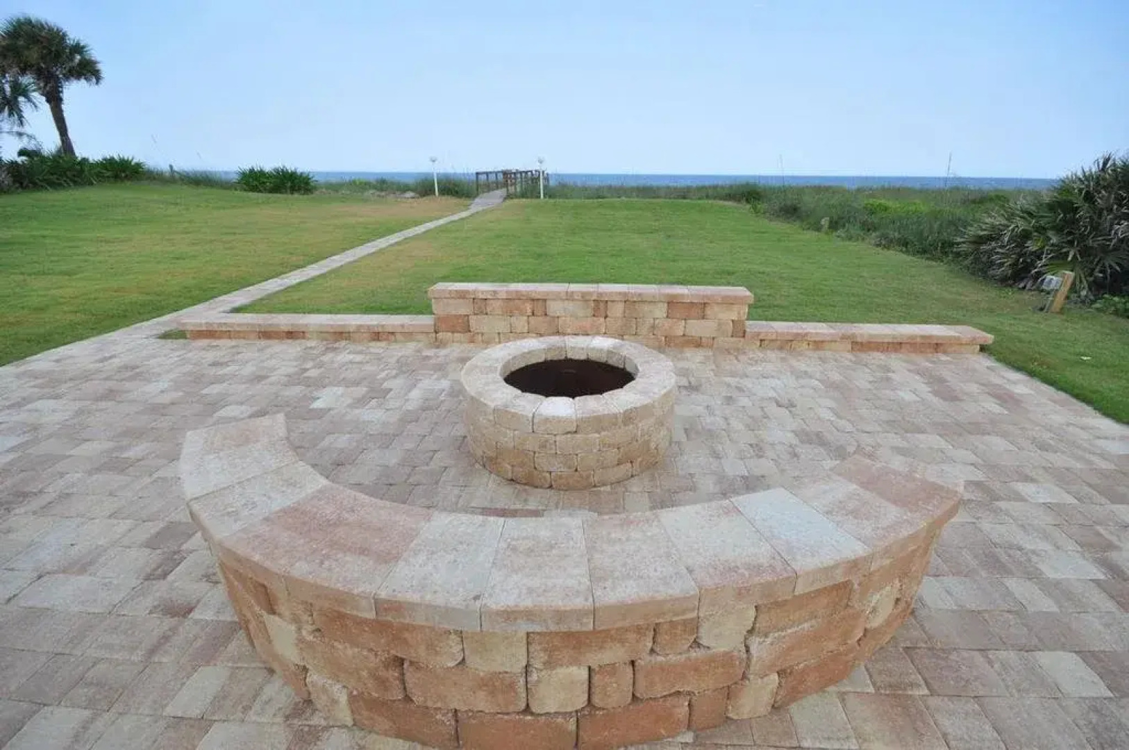 Seashell 3 Br Home by RedAwning