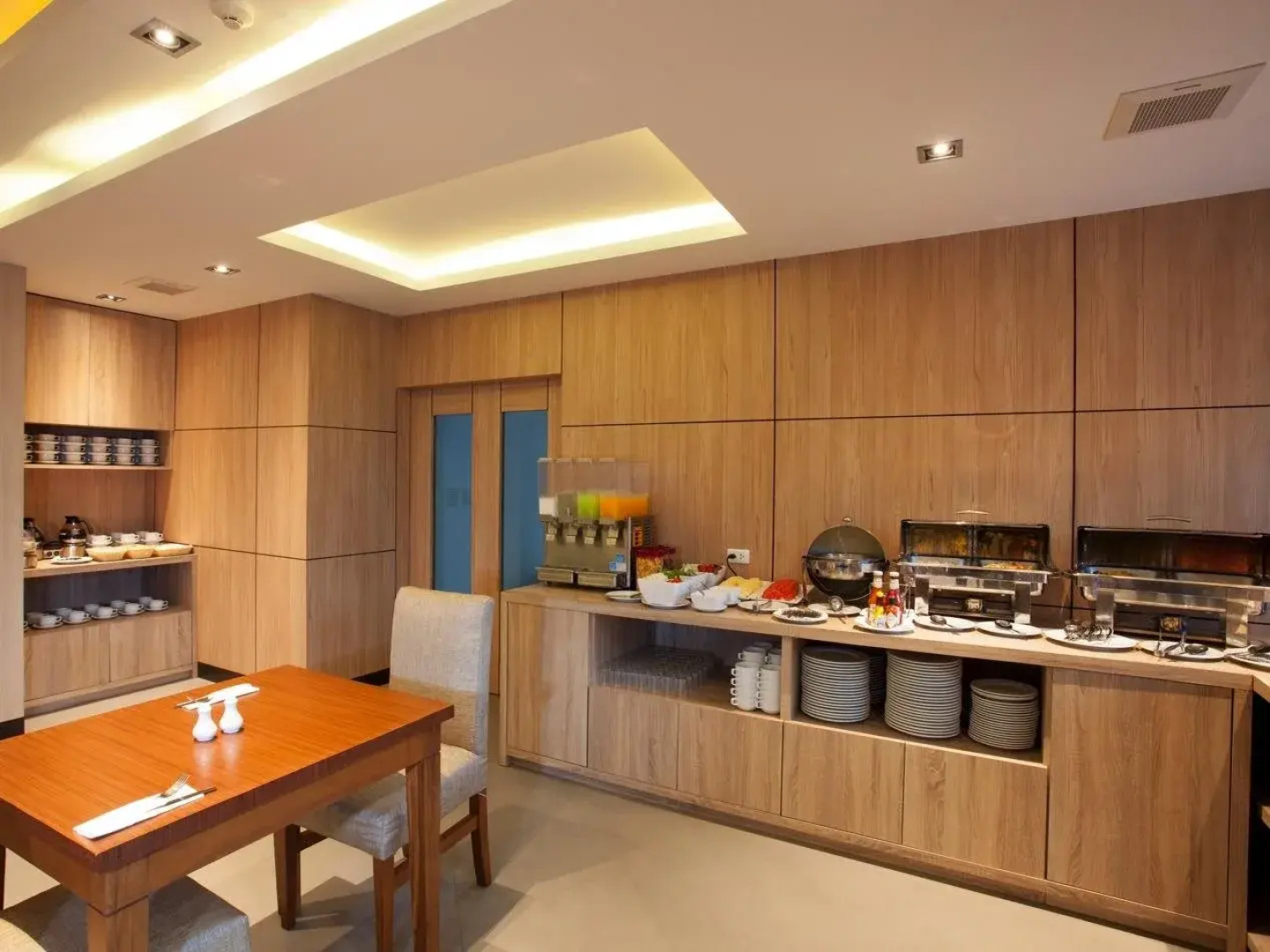 Paripas Patong Resort