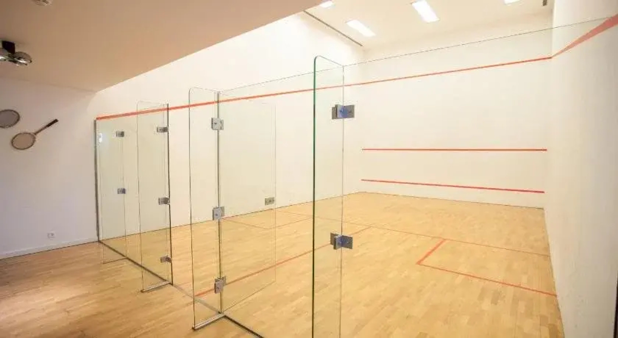 BL YachtClub & Apartments