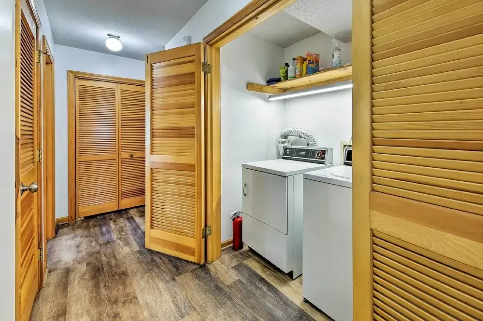 Bright Southern Shores Family Home < 1 Mi to Beach