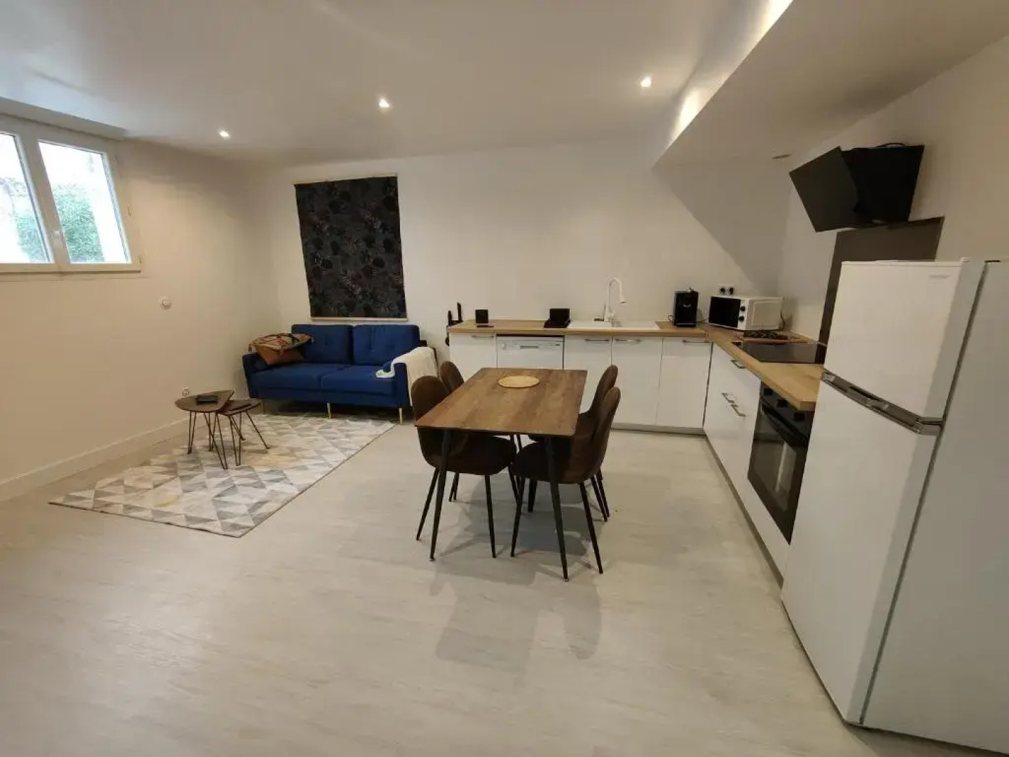 Bon Encontre, Allee de la Vierge