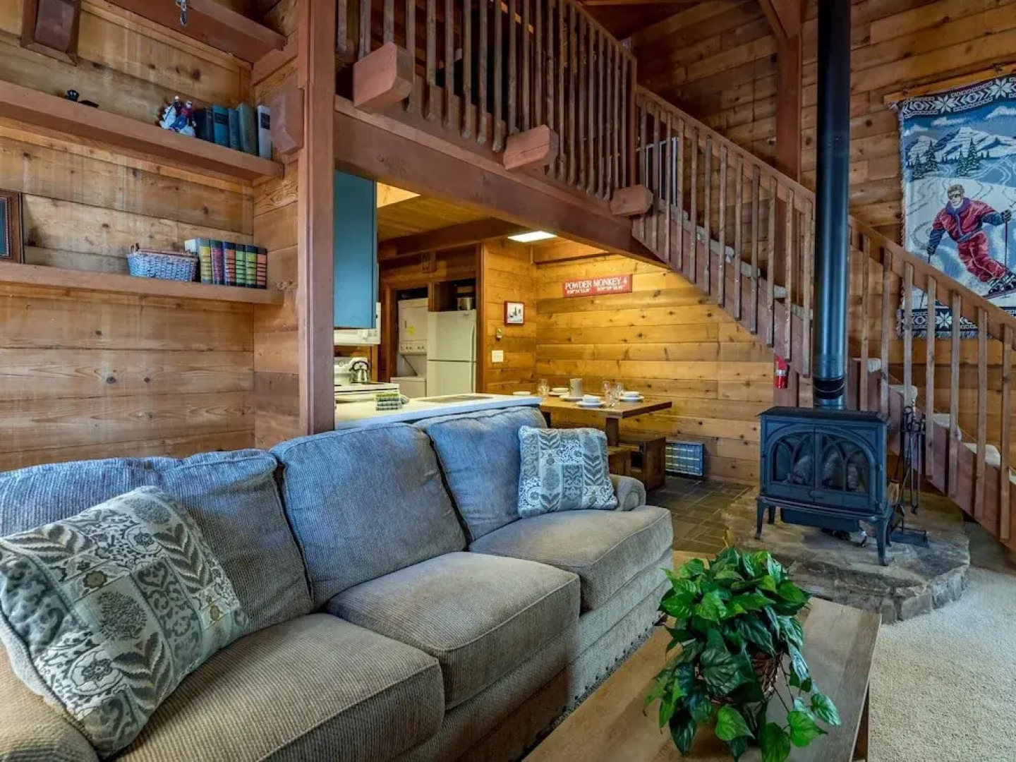 2br+: Powder Monkey 4