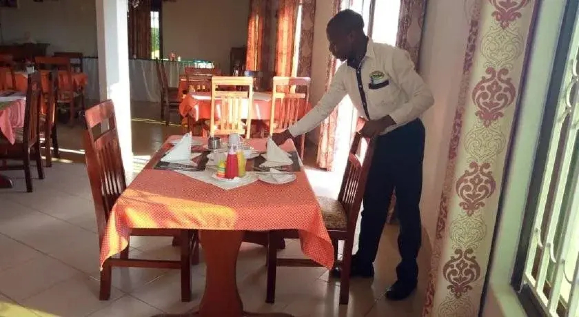 Uhuru 50 Hotel Kasese