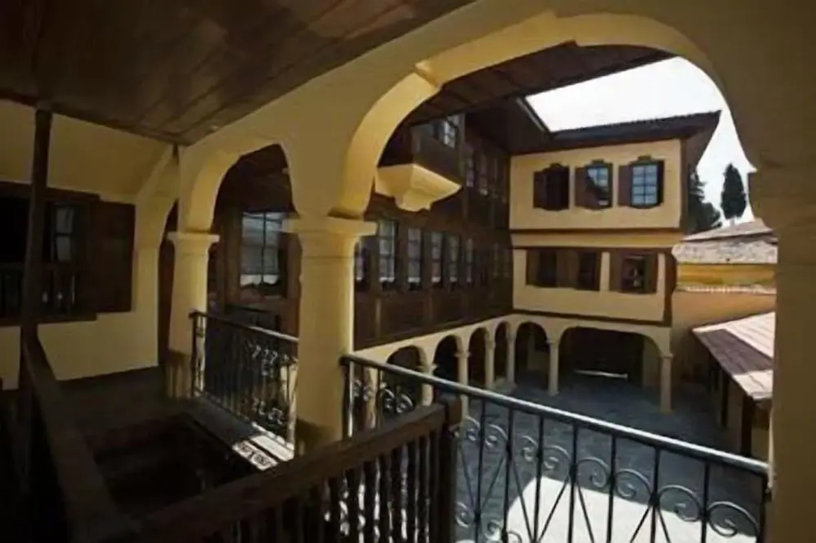 Anemon Kula - Special Class