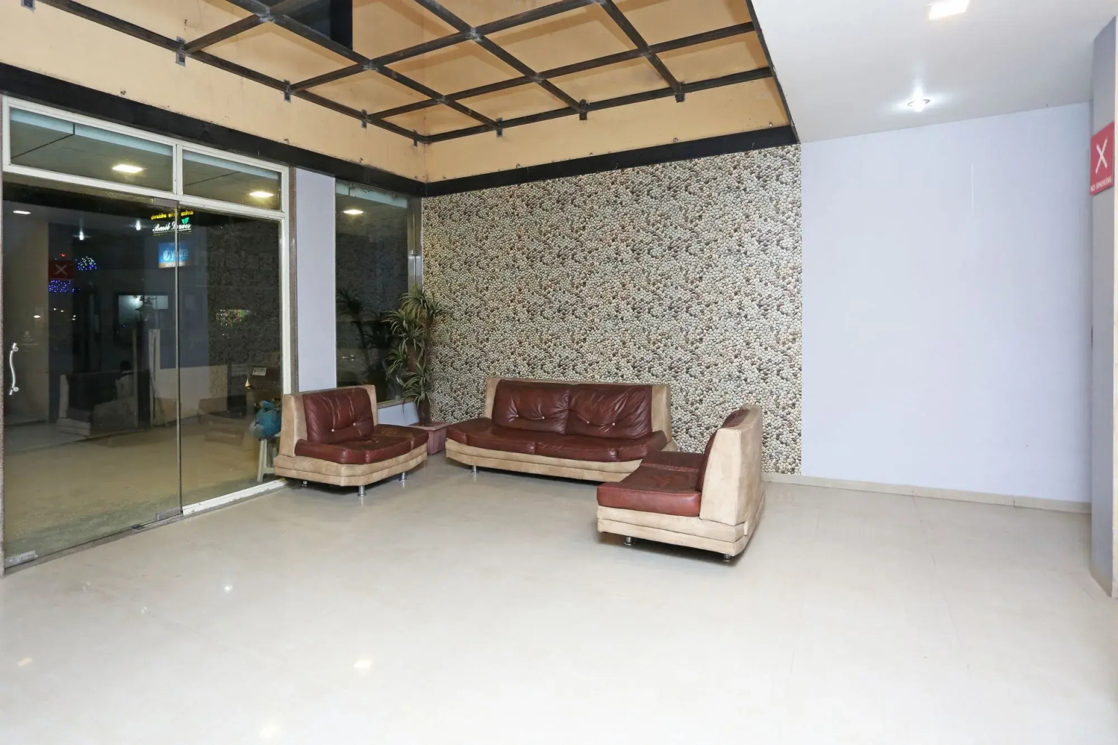 OYO 7710 Kundan Regency