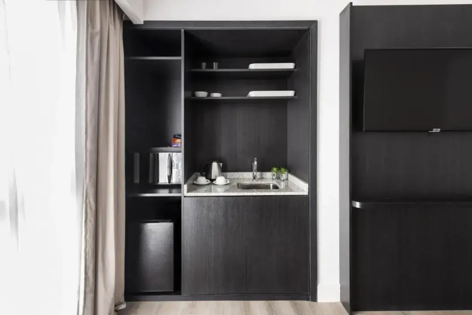 Starkville Inn & Suites